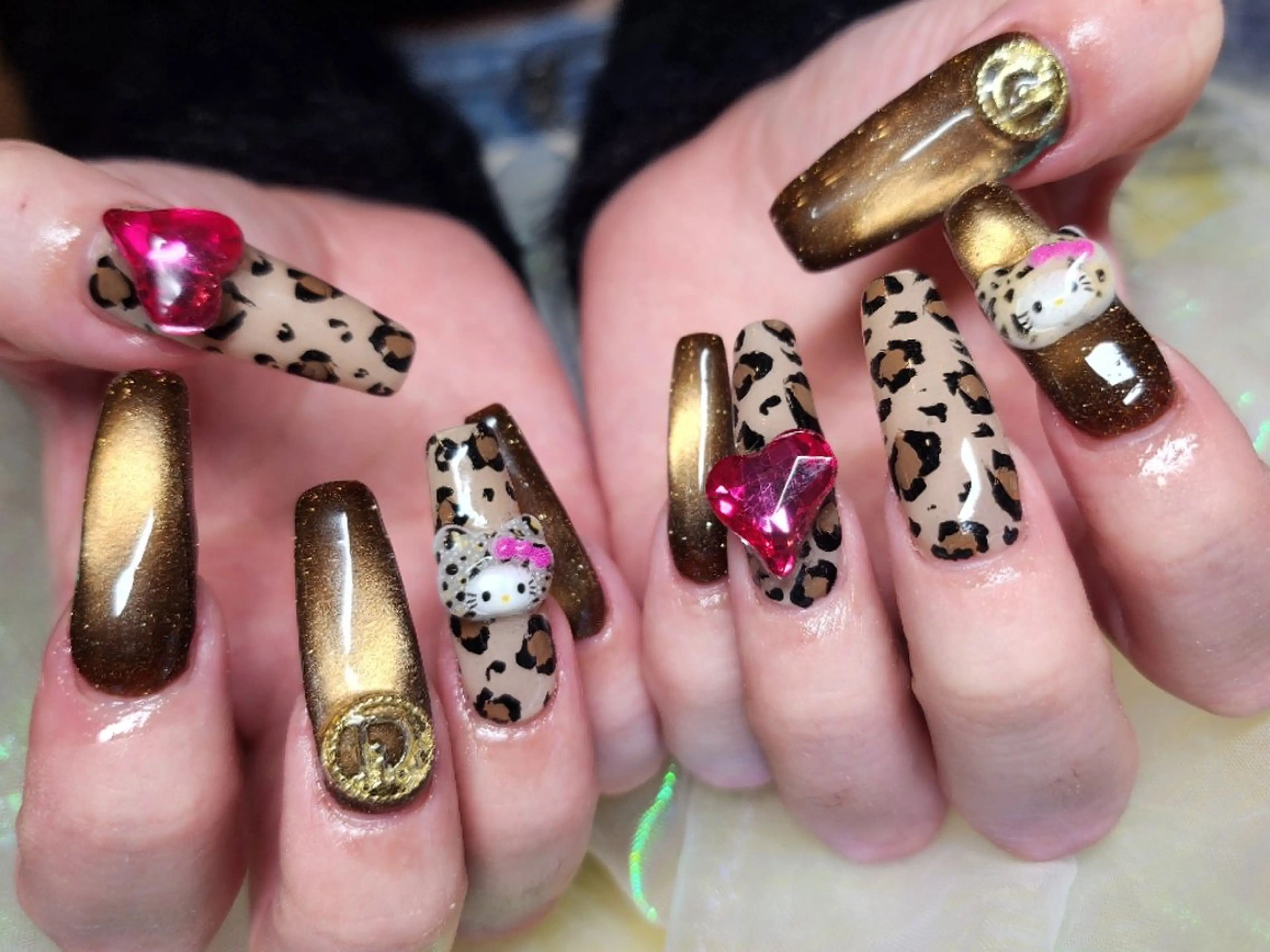 U24㊗️✨🌸gel 長さ出し🩷5本art○持ち込み🫡🆗💋の写真