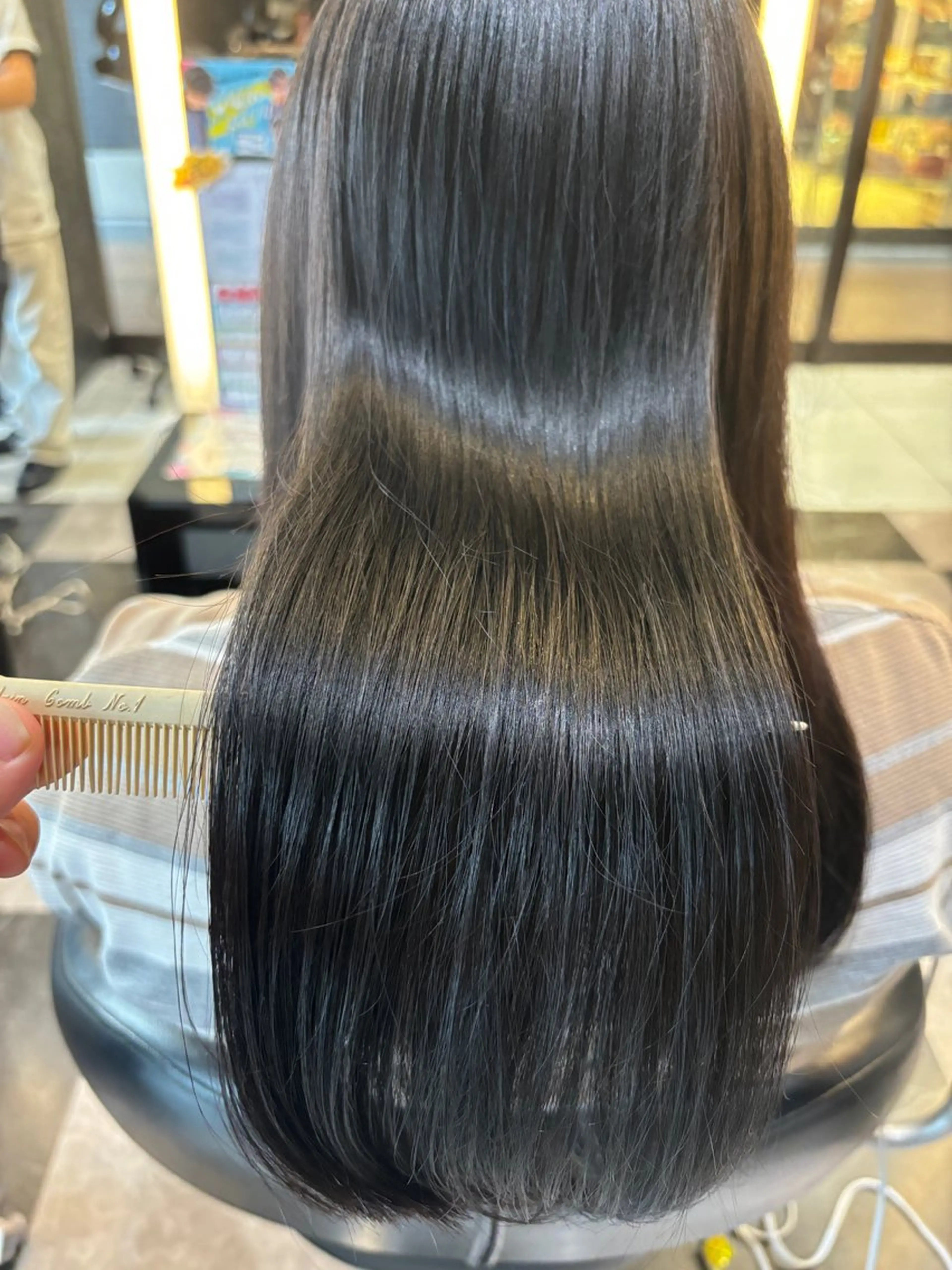 ロング トリートメント ブリーチ/ヘアケア/ 艶髪/イギチハルのヘアスタイル