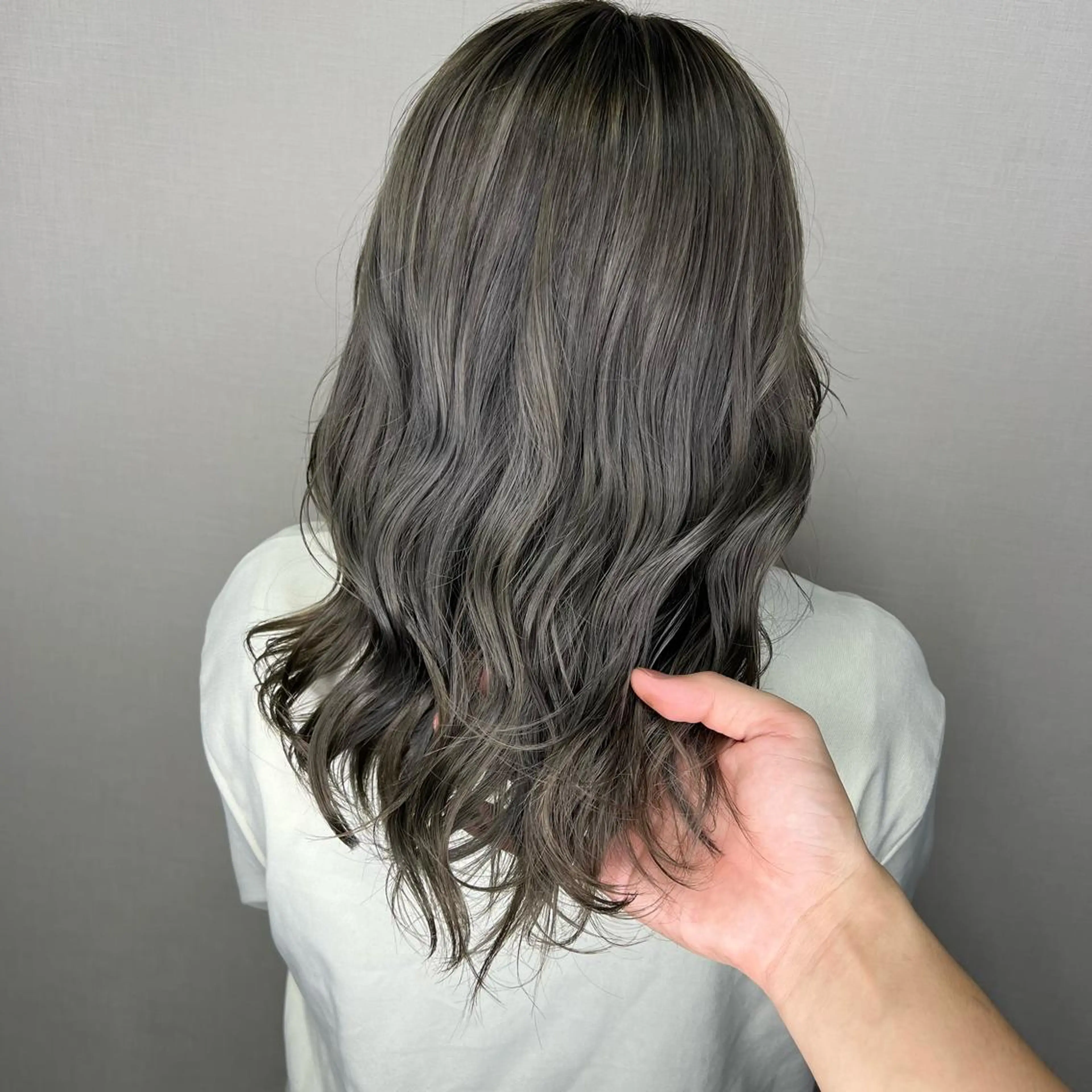 ミディアム パーマ特化美容師 佐藤壮流のヘアスタイル