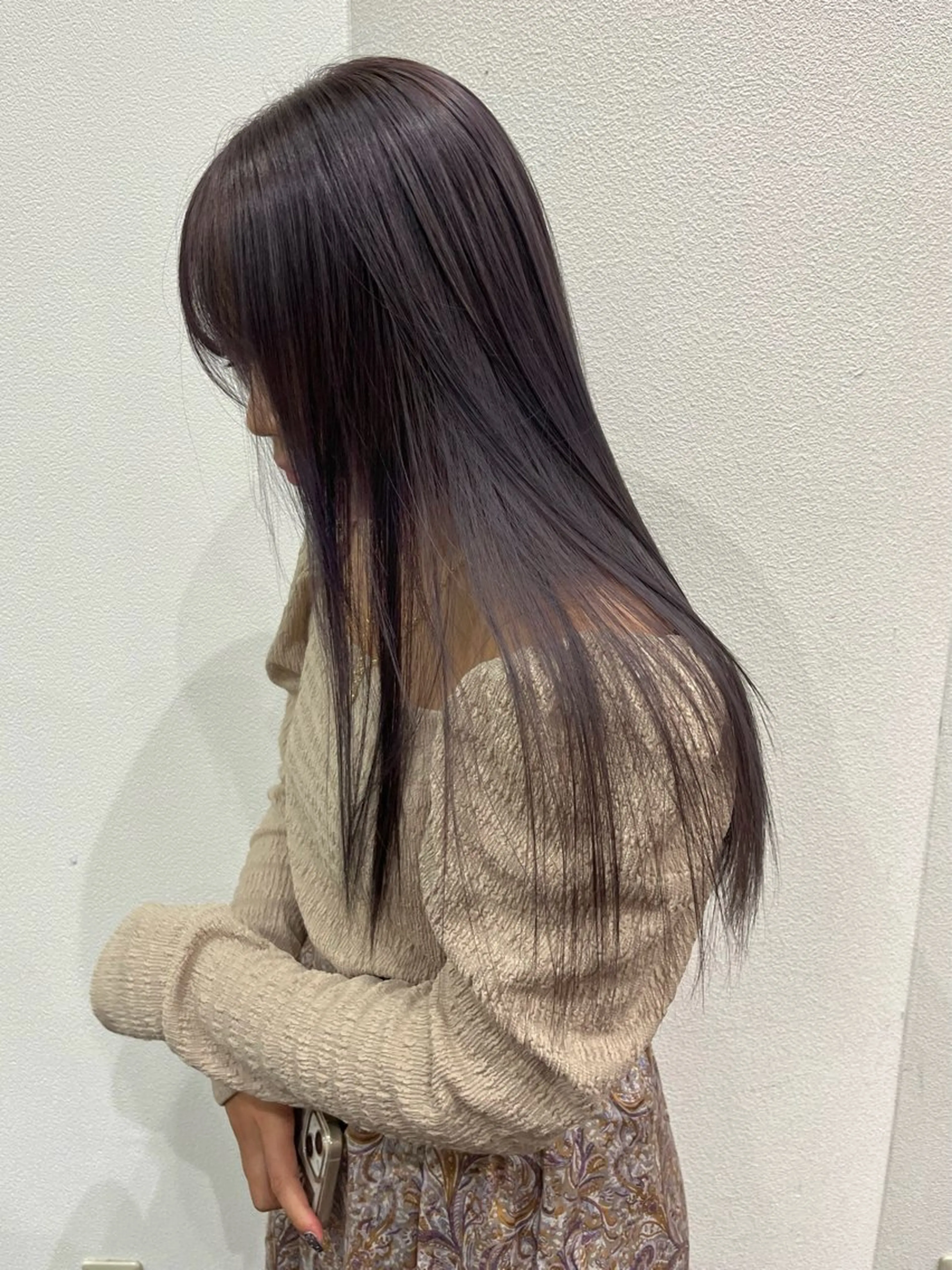 ロング カラー ブリーチ 透明感カラー ヘアカラー 新井 楓梨のヘアスタイル