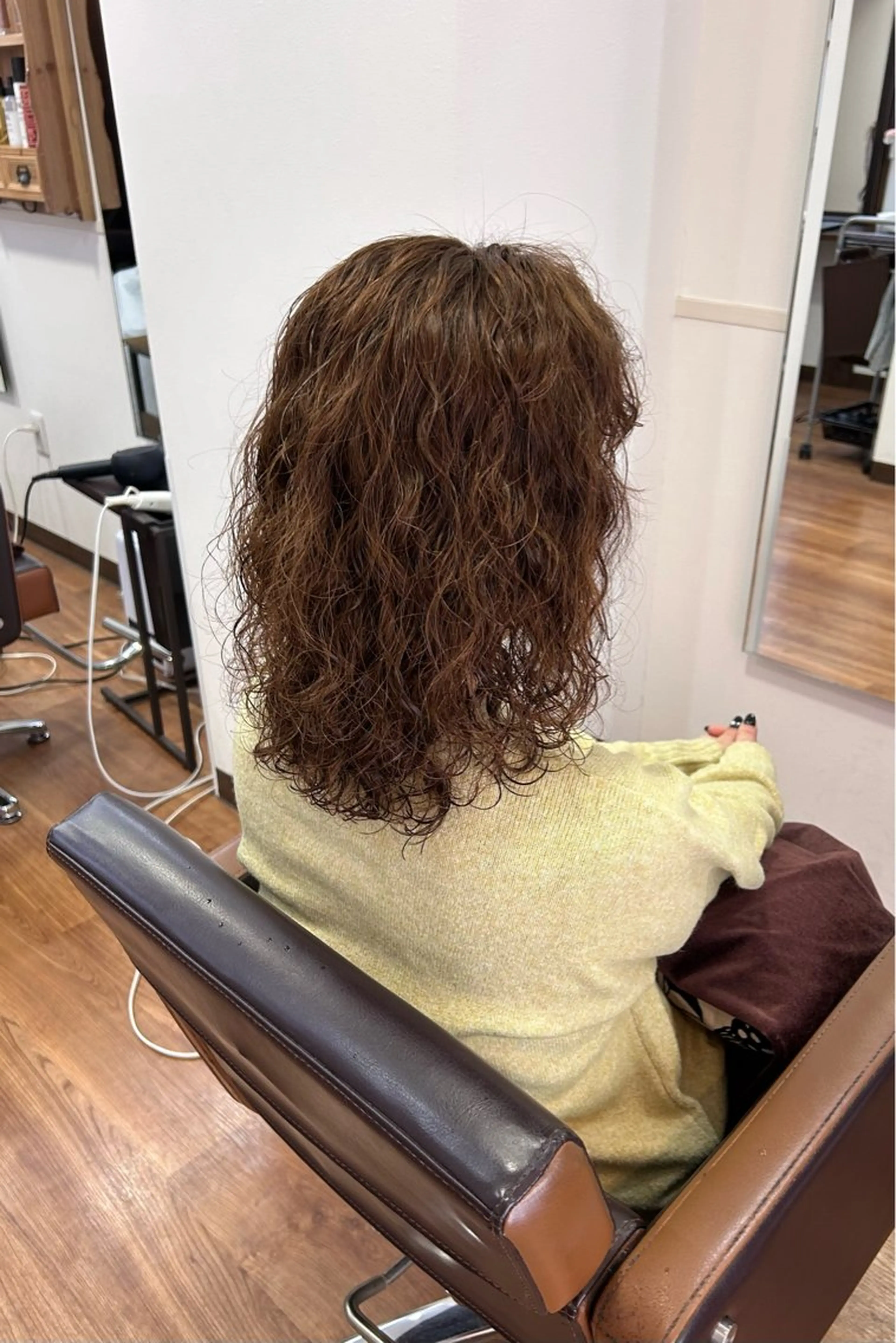 ミディアム パーマ ヘアアレンジ ミディアムパーマ 原田 歩実のヘアスタイル