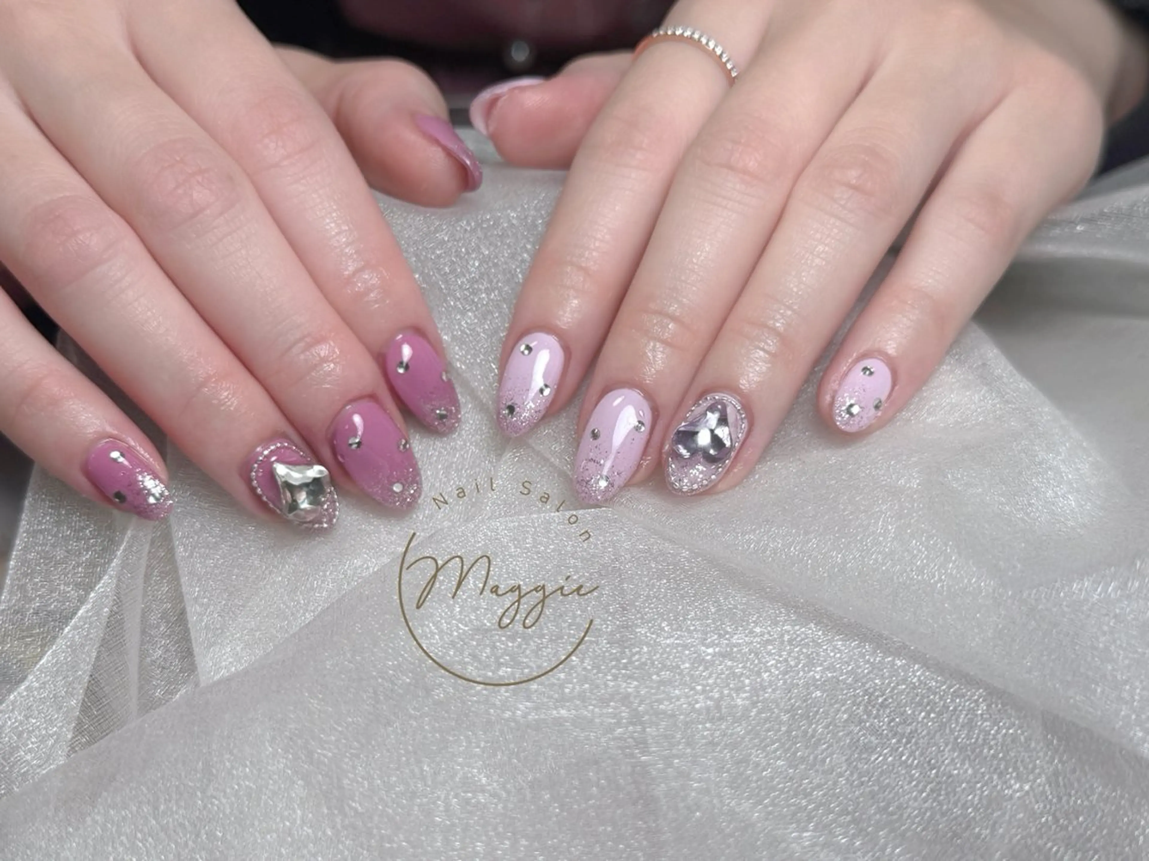 ネイル Maggie Nail🦩のネイルデザイン