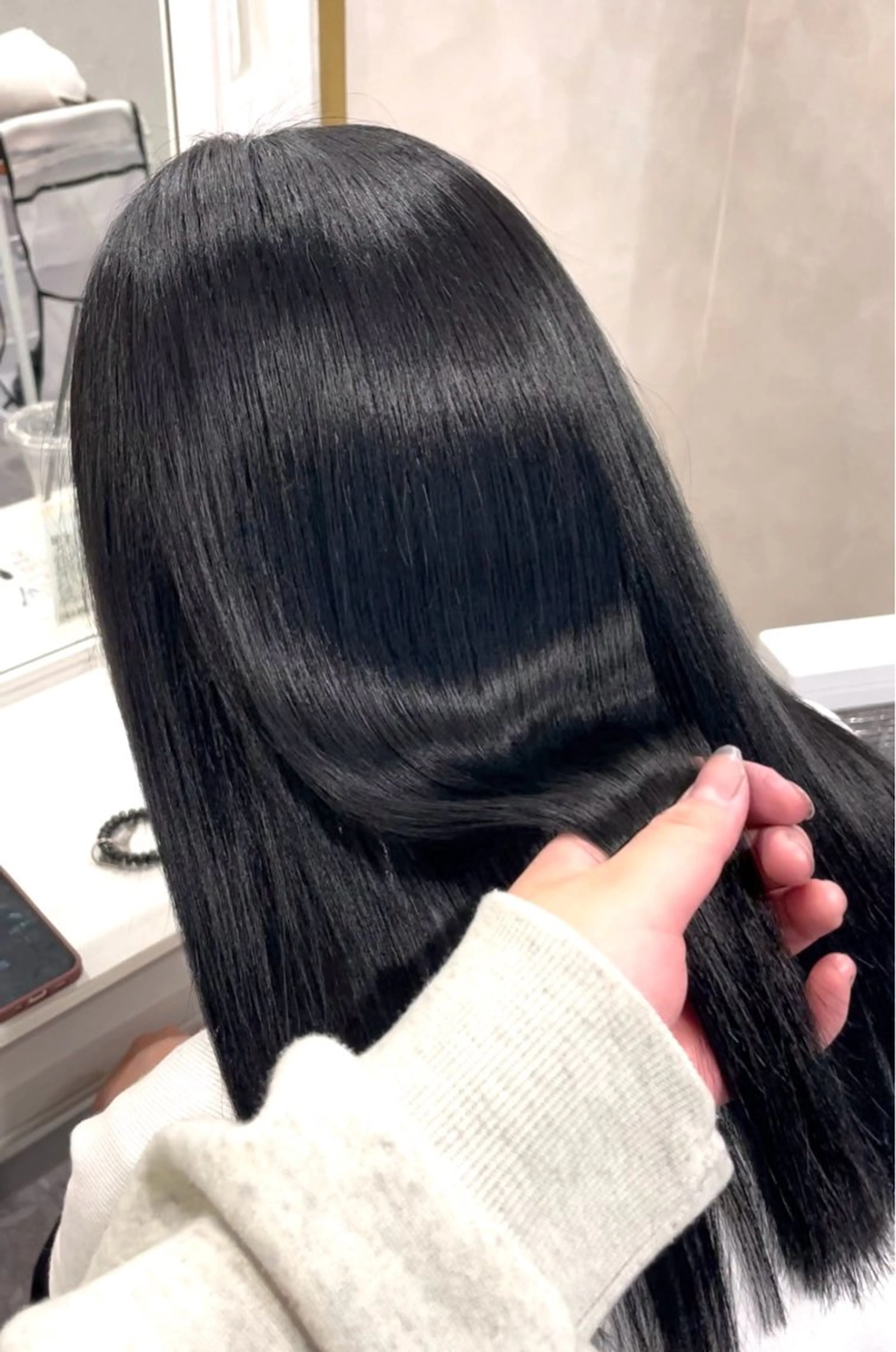 セミロング ハイトーン/艶カラー sarina🩷のヘアスタイル