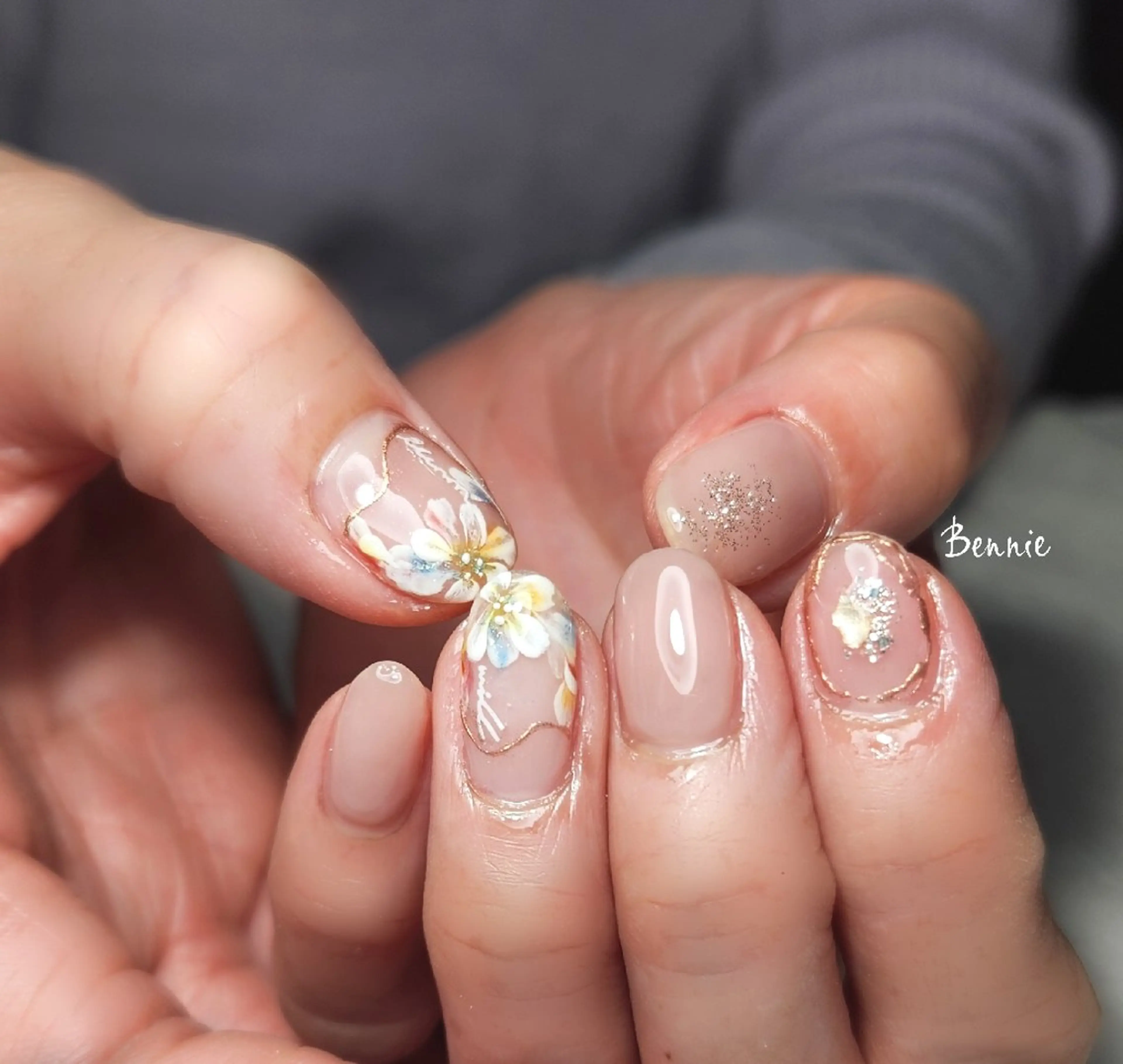 ネイル 入学式 フラワーネイル 卒業式 ラメ(グリッター) ミラーネイル   BENNIEのネイルデザイン
