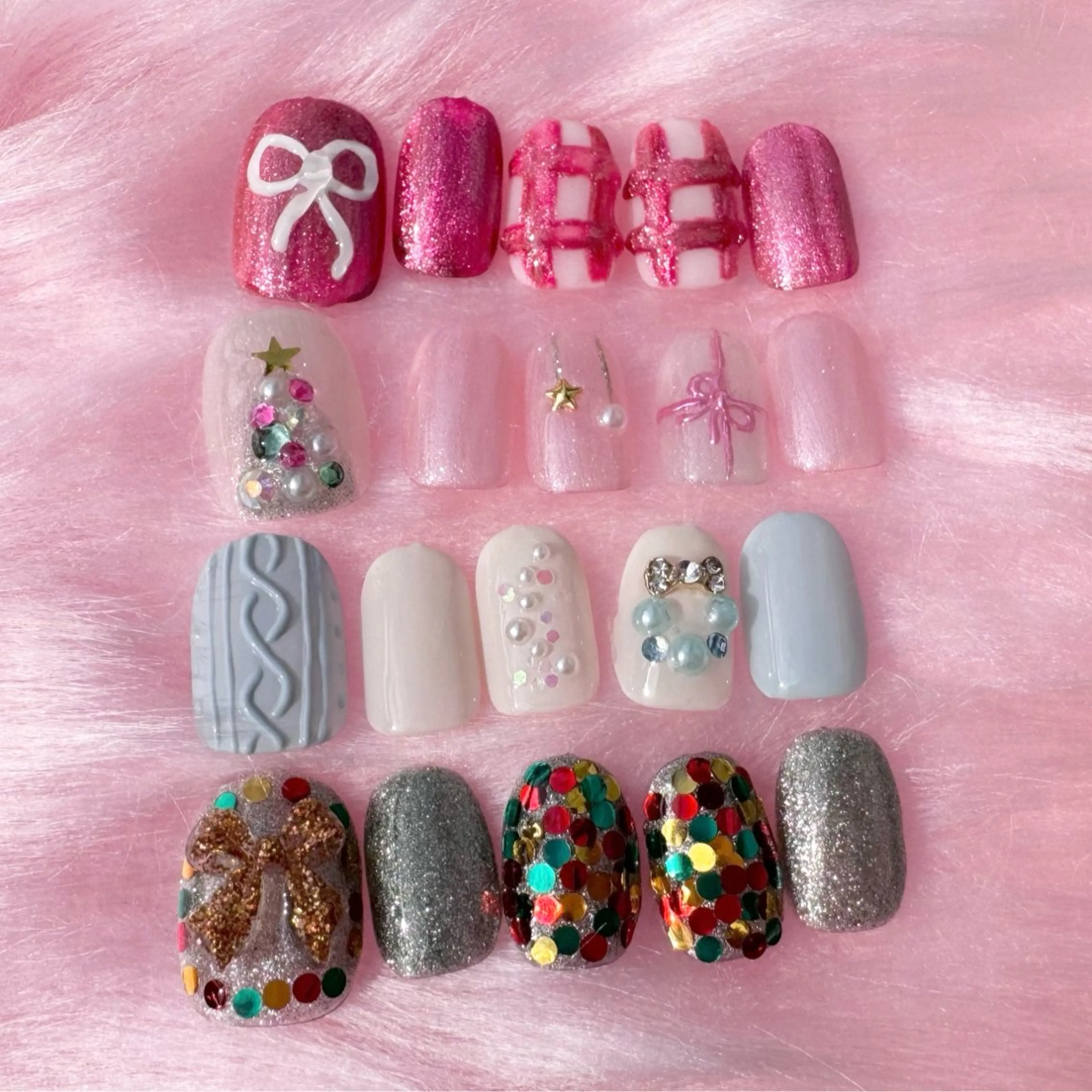 ネイル 冬ネイル クリスマス RIEKO🍒 ワンホン♡推しネイルのネイルデザイン