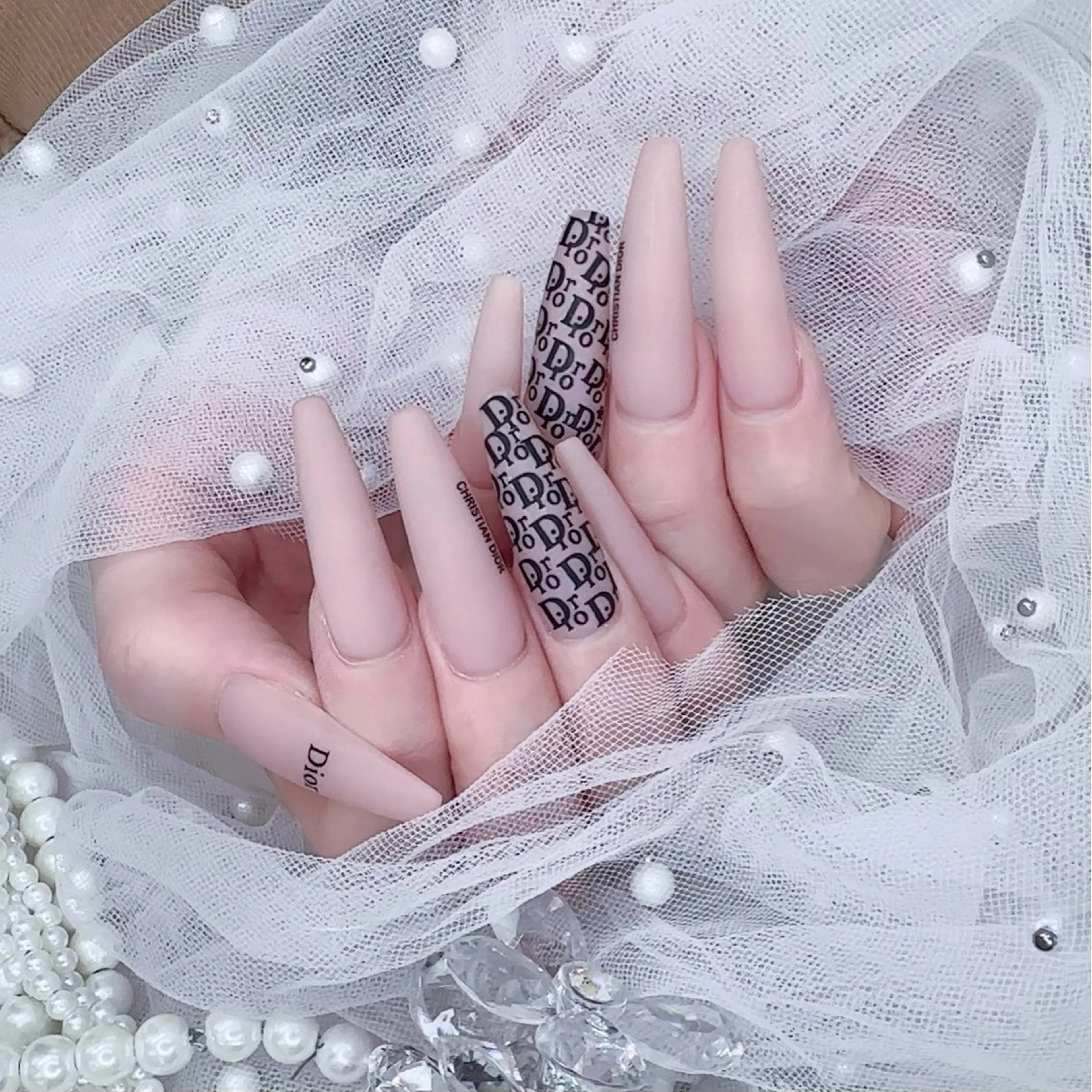 ネイル R salonのネイルデザイン