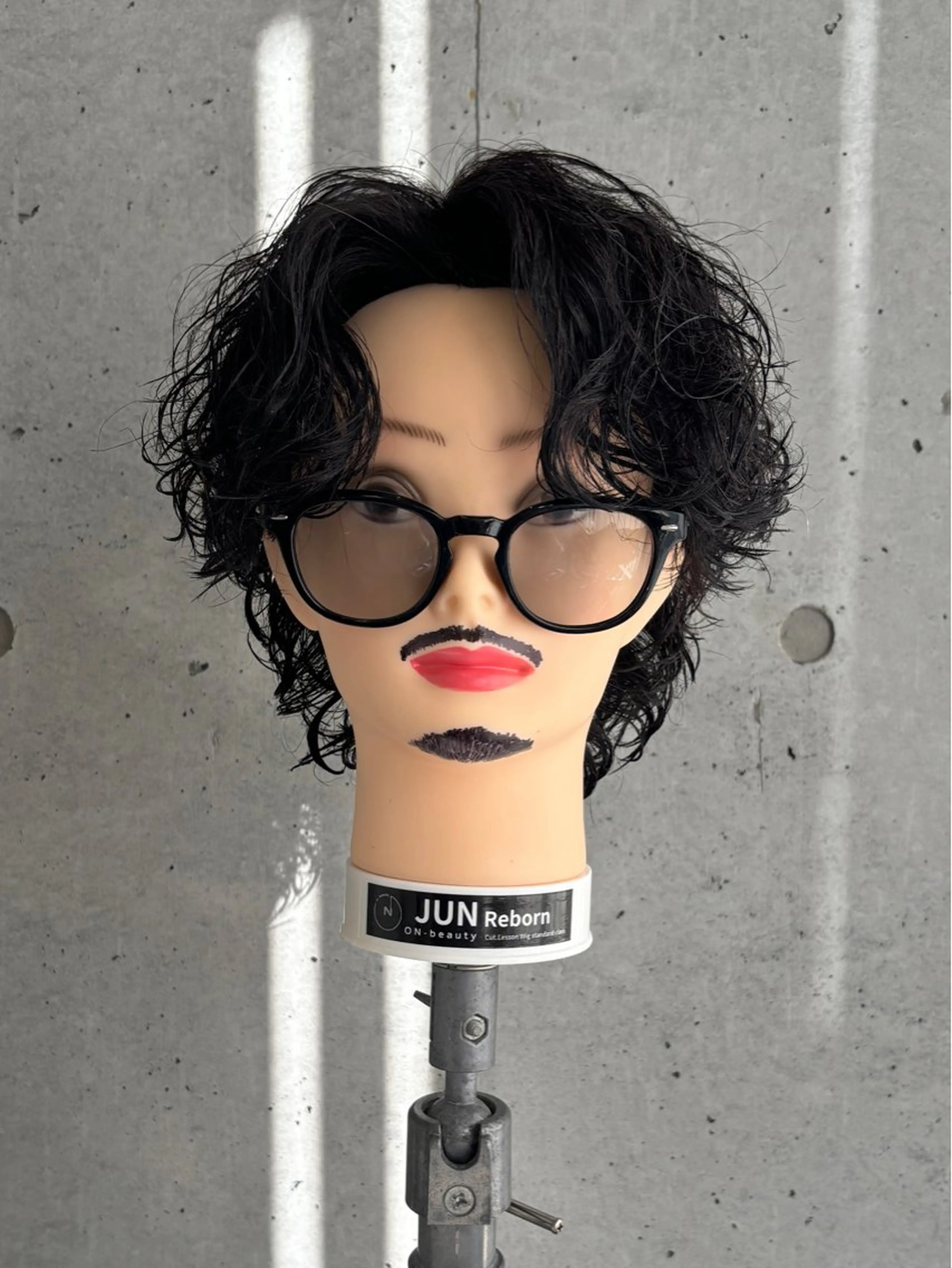 ミディアム パーマ メンズ ミディアムパーマ センターパート メンズパーマ スパイラルパーマ 🌀パーマ特化 美容師🌀/しゅんのヘアスタイル