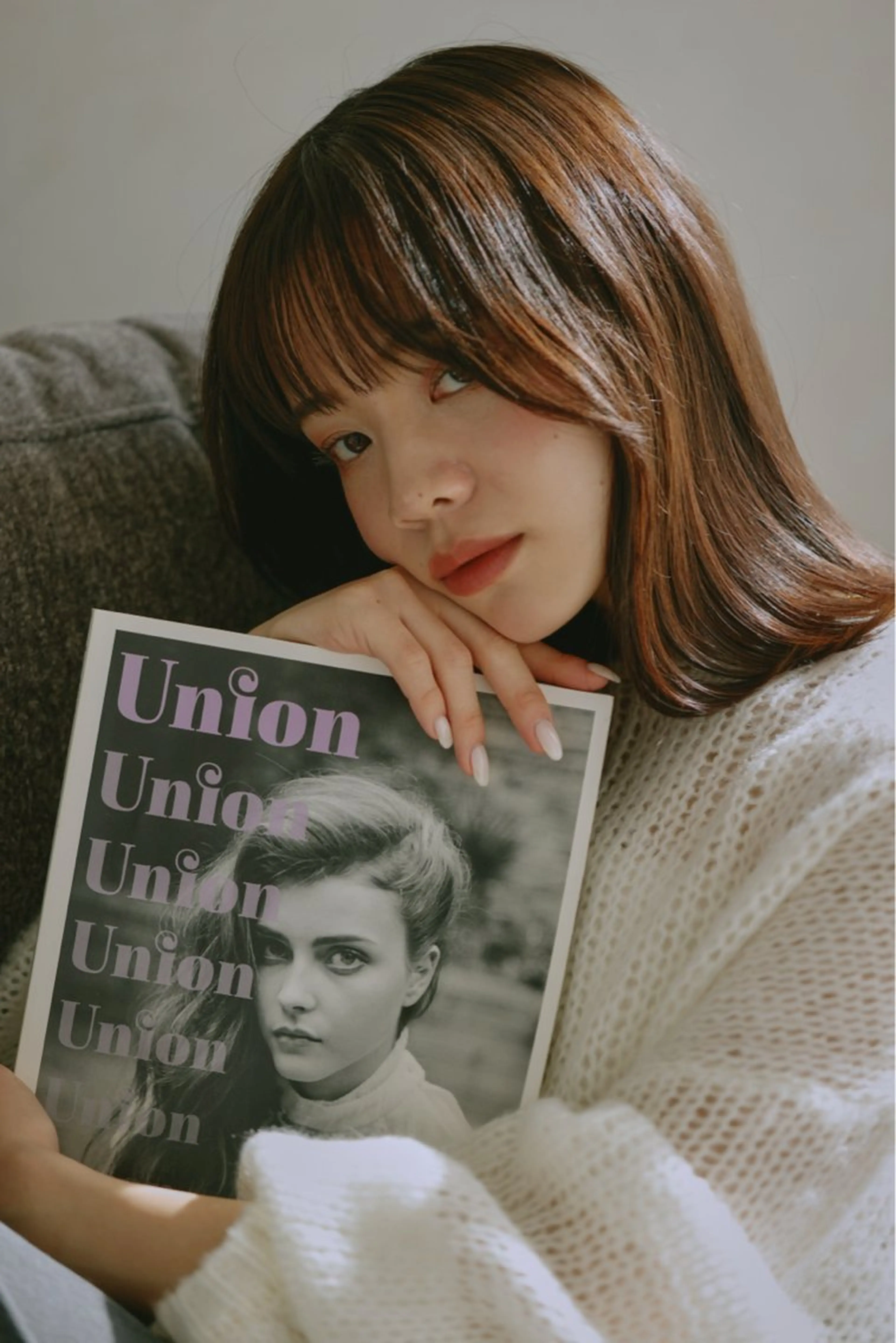 ミディアム シモウラ アオイのヘアスタイル