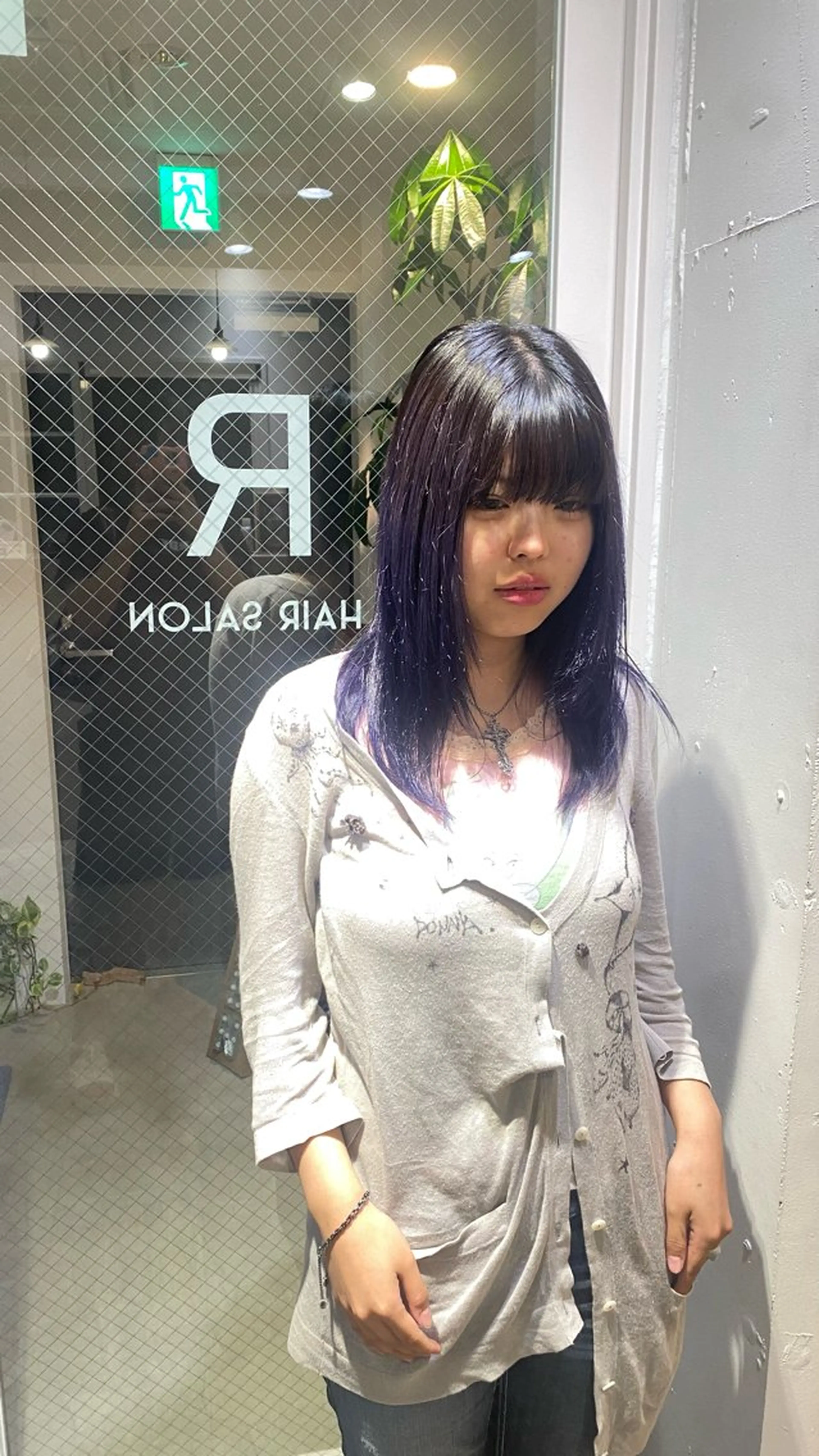 カラー 岩崎 優のヘアスタイル