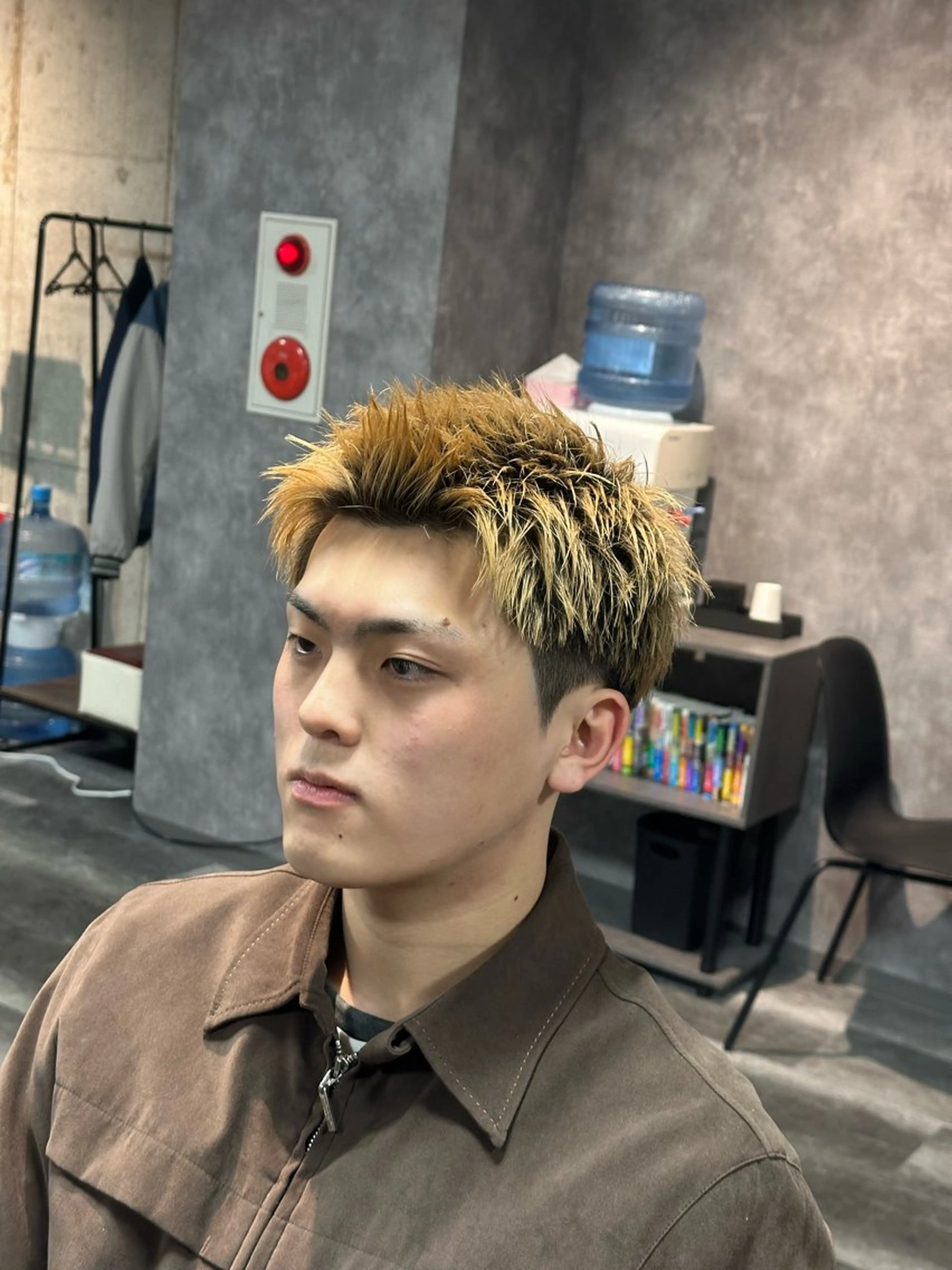 カット+ブリーチ1回+オンカラーの写真