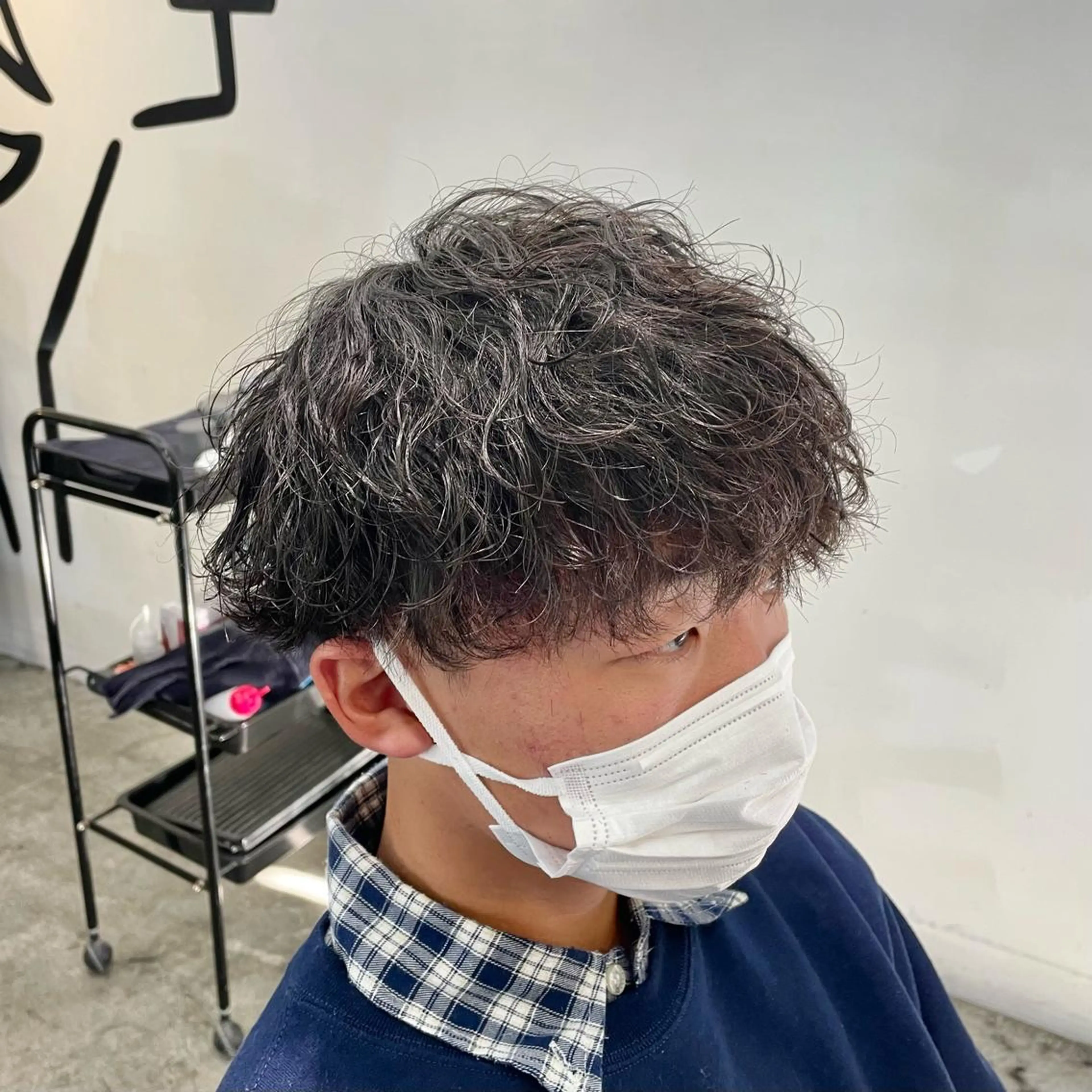 ショート パーマ メンズ 波巻きパーマ カット パーマ メンズ特化美容師/ 藤戸 椋のヘアスタイル