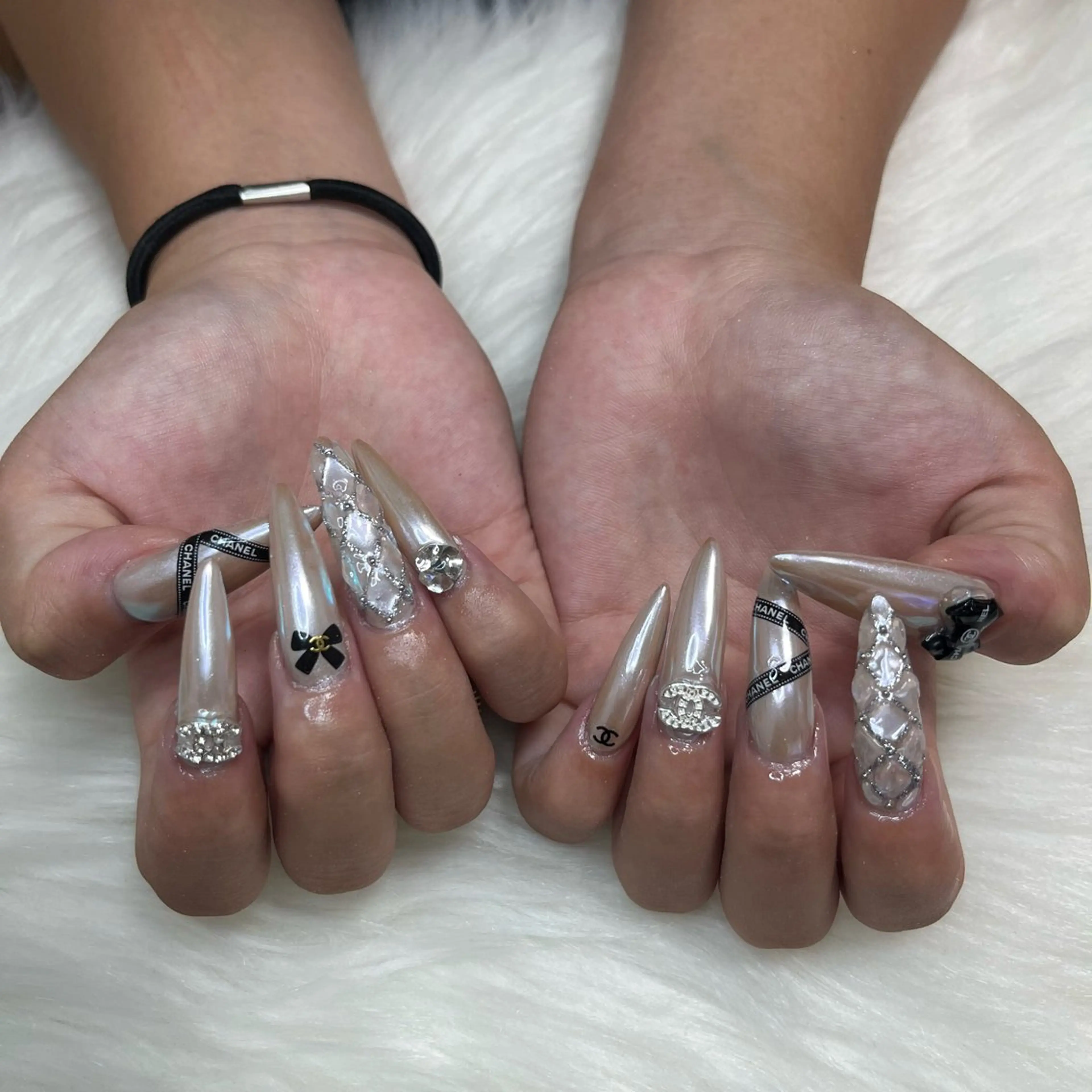 ネイル オーロラネイル 長さ出し ロングネイル Lala nailのネイルデザイン