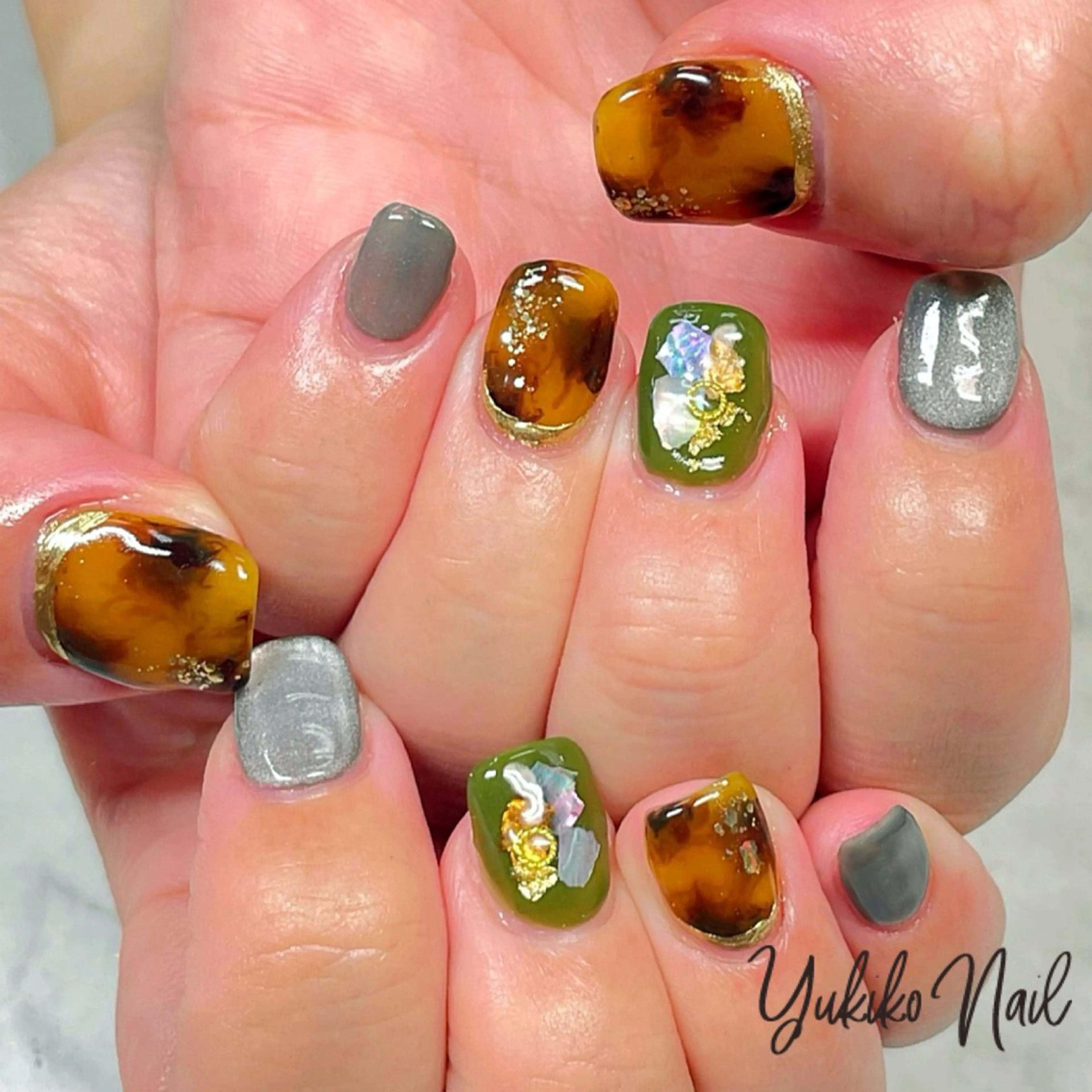 ネイル べっ甲ネイル ハンドネイル ユキコ ネイルのネイルデザイン