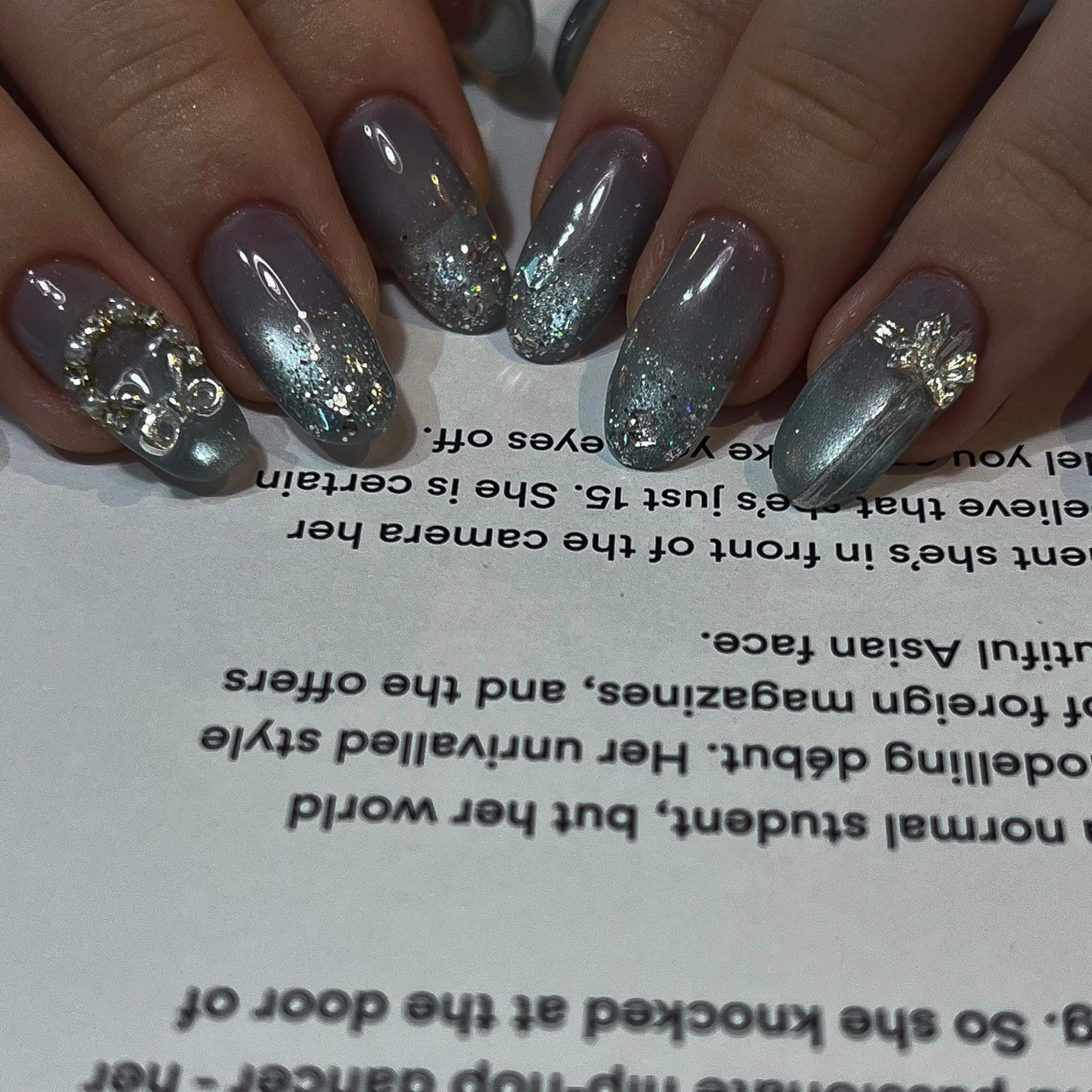 ネイル ハンドネイル nailsalon ULLのネイルデザイン
