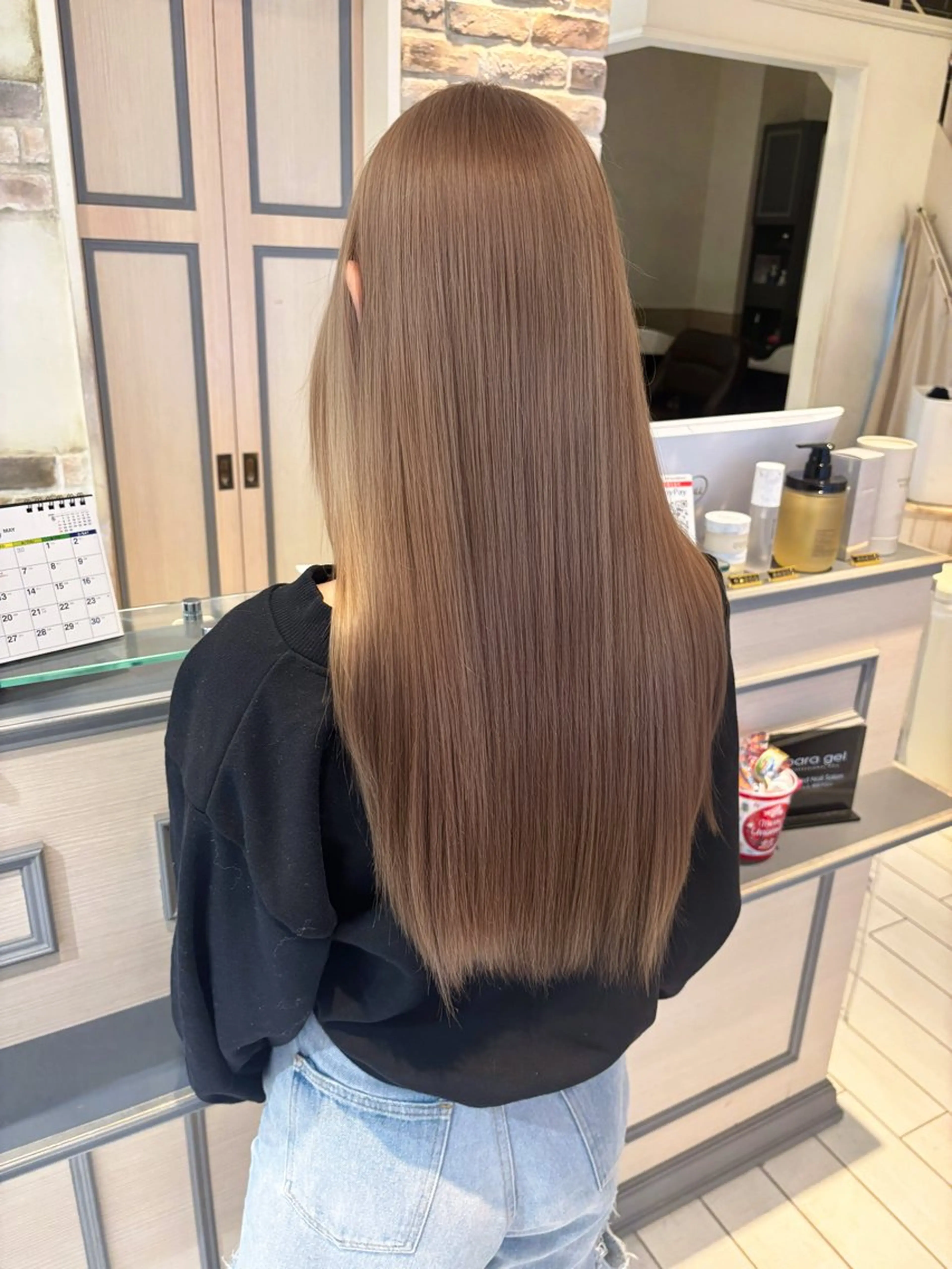 ロング カラー ベージュカラー ミルクティーベージュ ヘアカラー トリートメント Noel .⋆𝜗𝜚のヘアスタイル