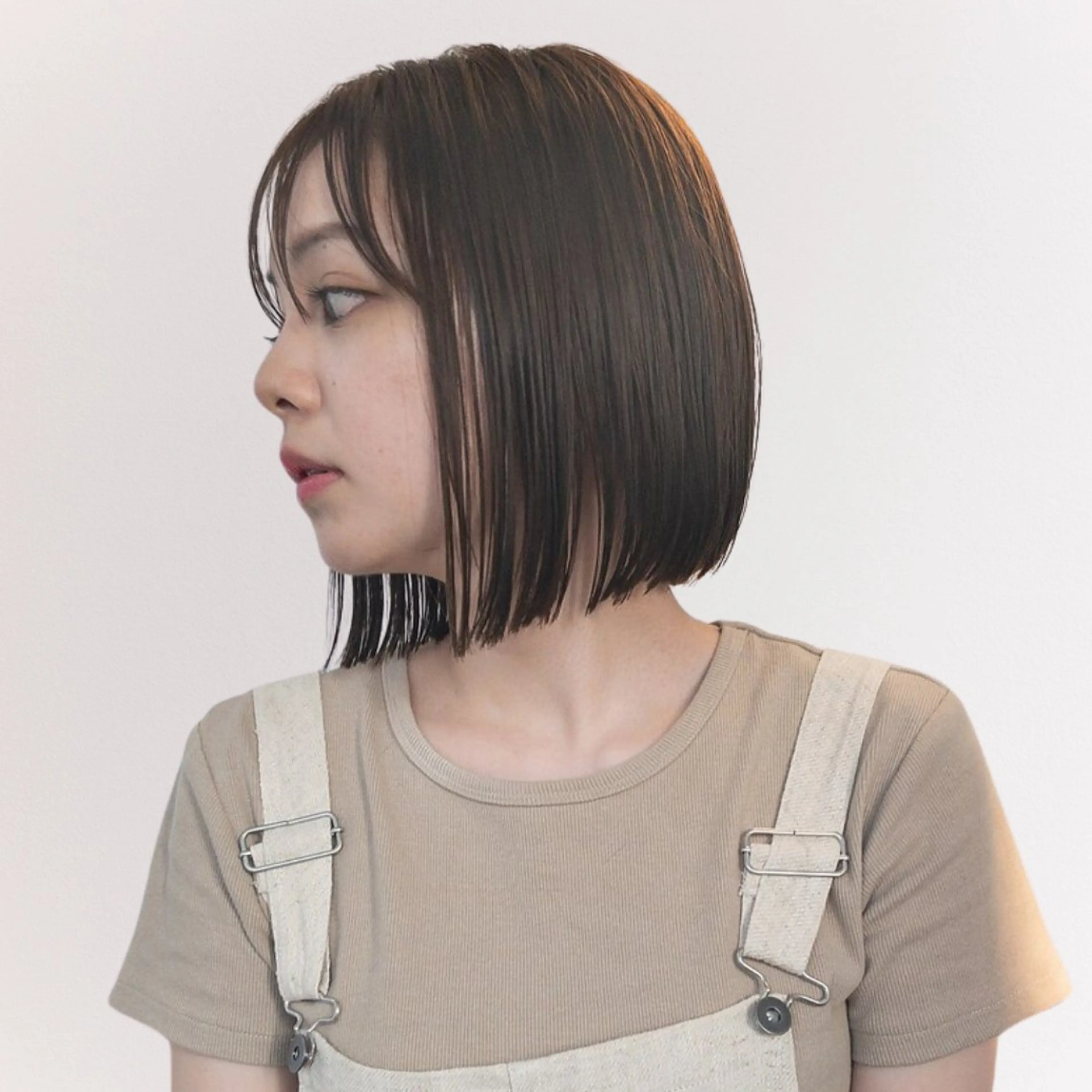 ショート カラー ナチュラルに目を惹く デザイン/KOHNOのヘアスタイル