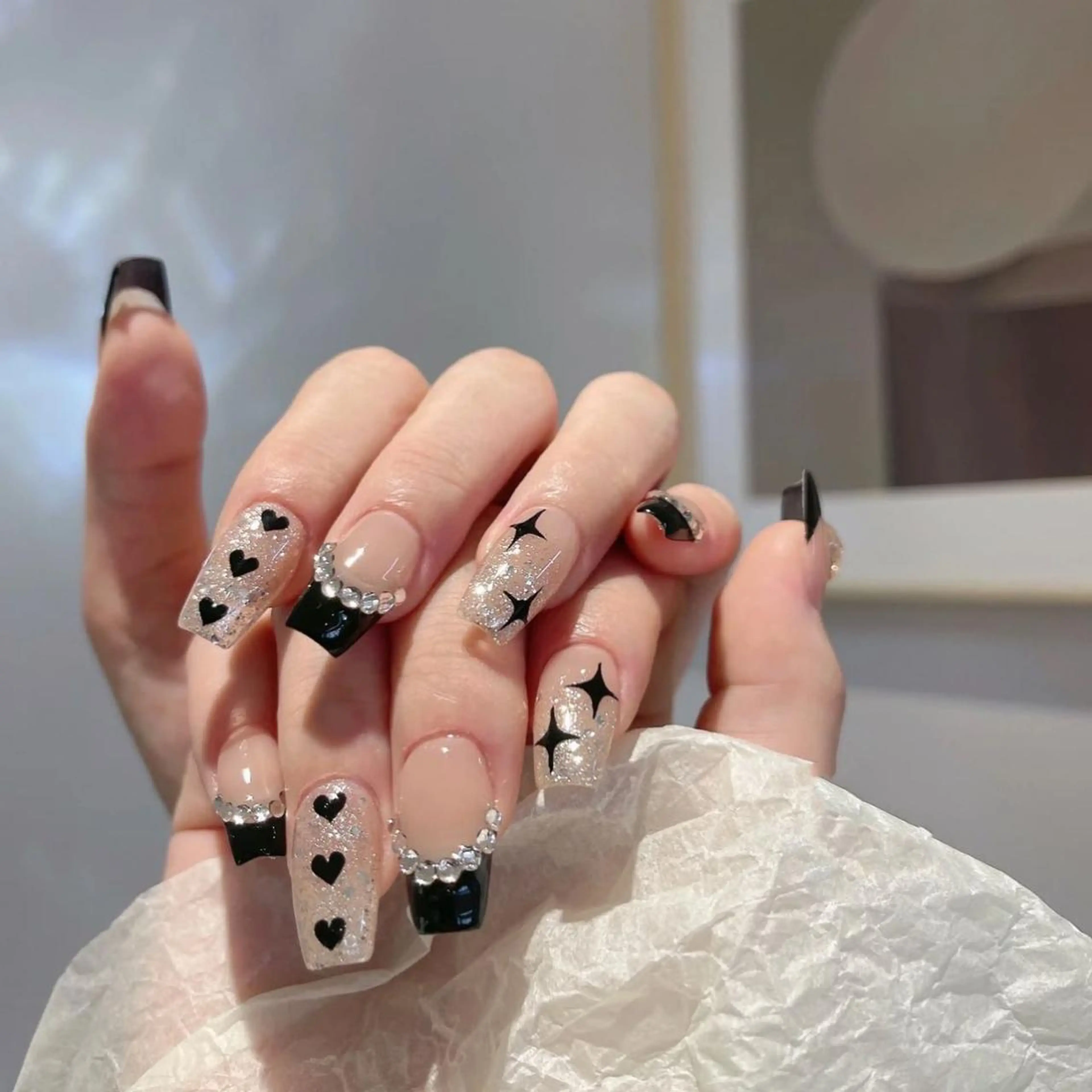 ネイル アートネイル 長さ出し ネイルチップ Queens ひなのネイルデザイン