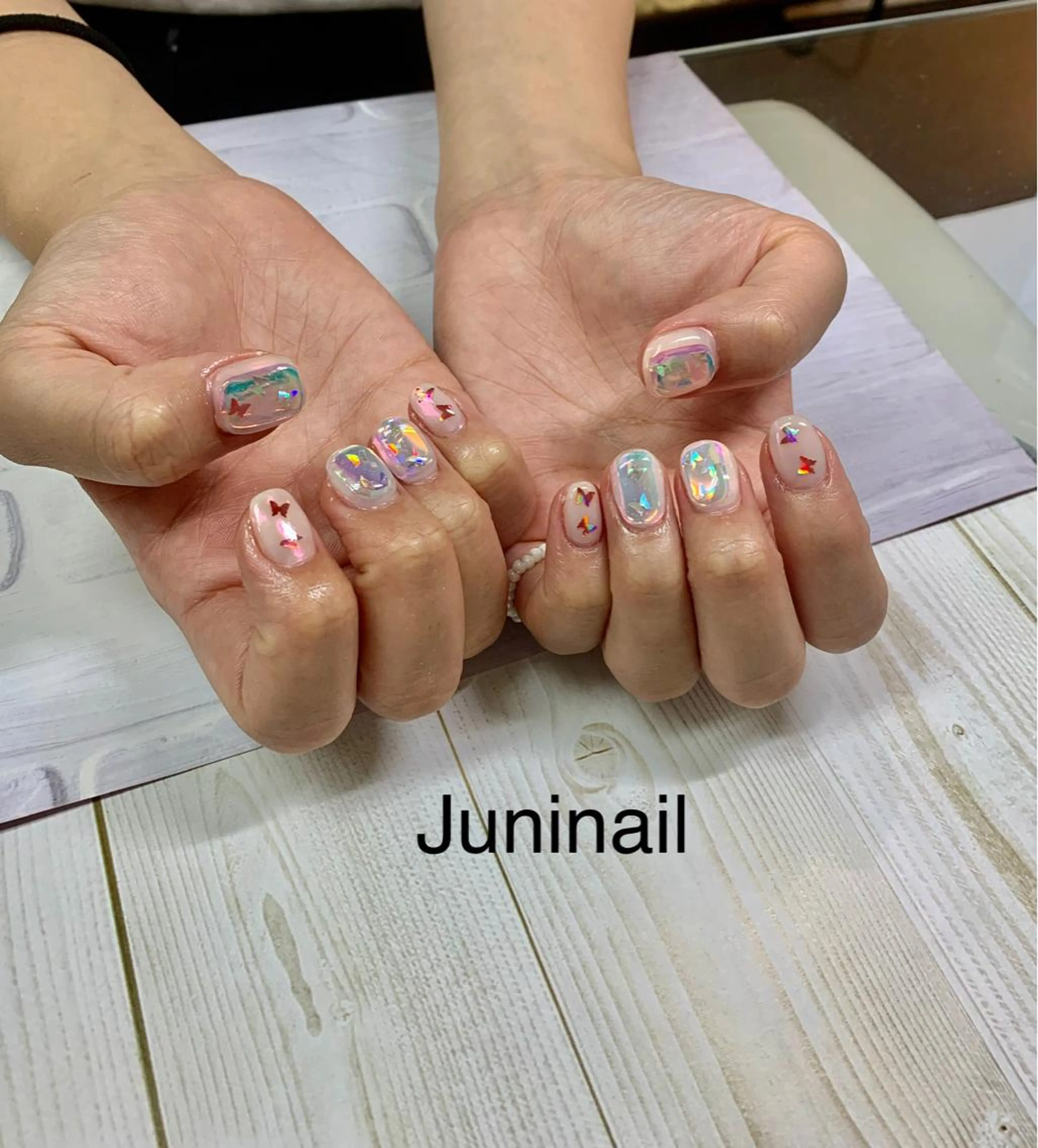 ネイル オーロラネイル クリアネイル フラッシュネイル フレンチネイル 氷ネイル・うるうるネイル ハンドネイル ハンドケア JuniNail 주니네일🇰🇷suのネイルデザイン
