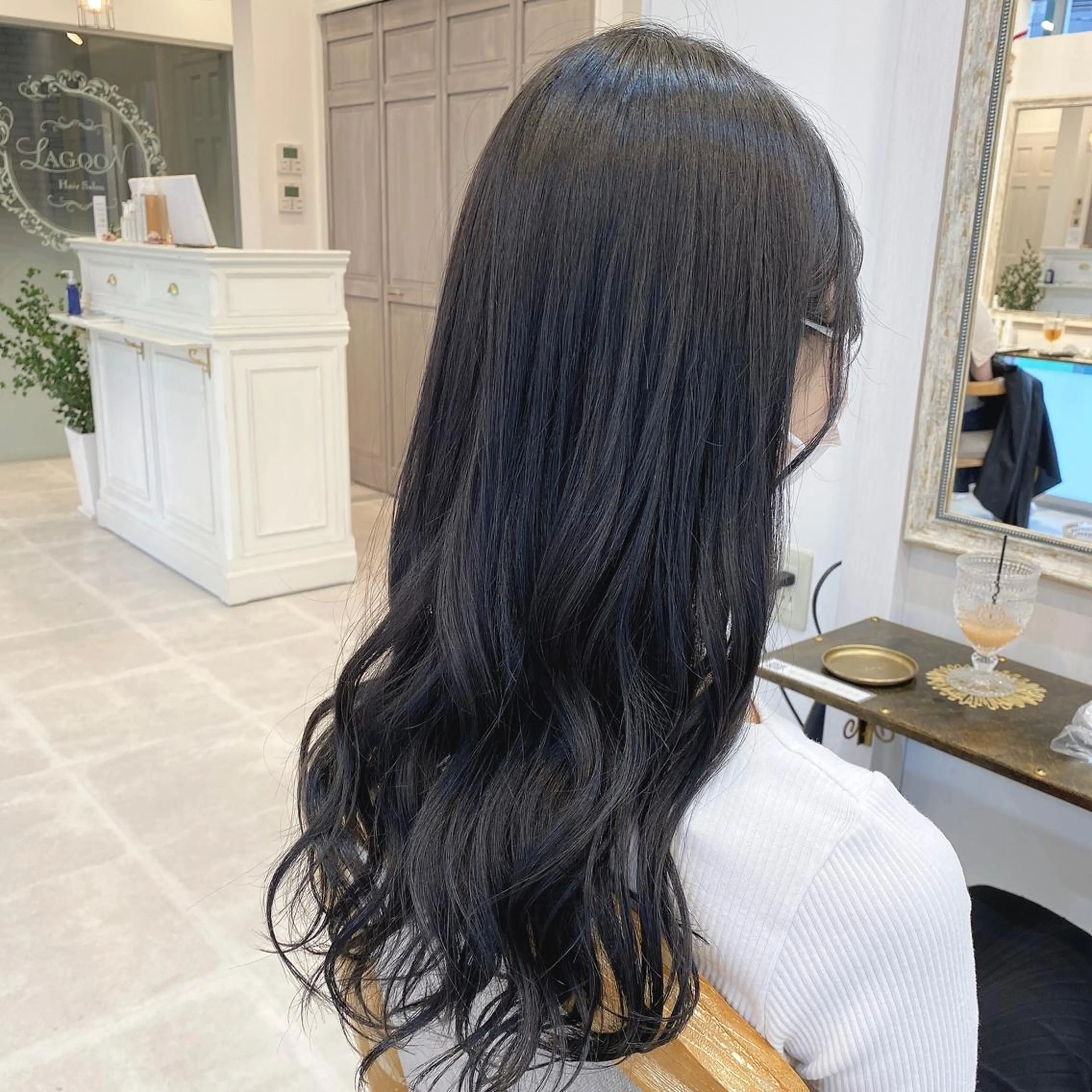 ロング カラー ブリーチ ハイライトカラー インナーカラー ブリーチなしカラー ハイライト ブリーチなし✨艶髪 カラー𓃲YAGIのヘアスタイル
