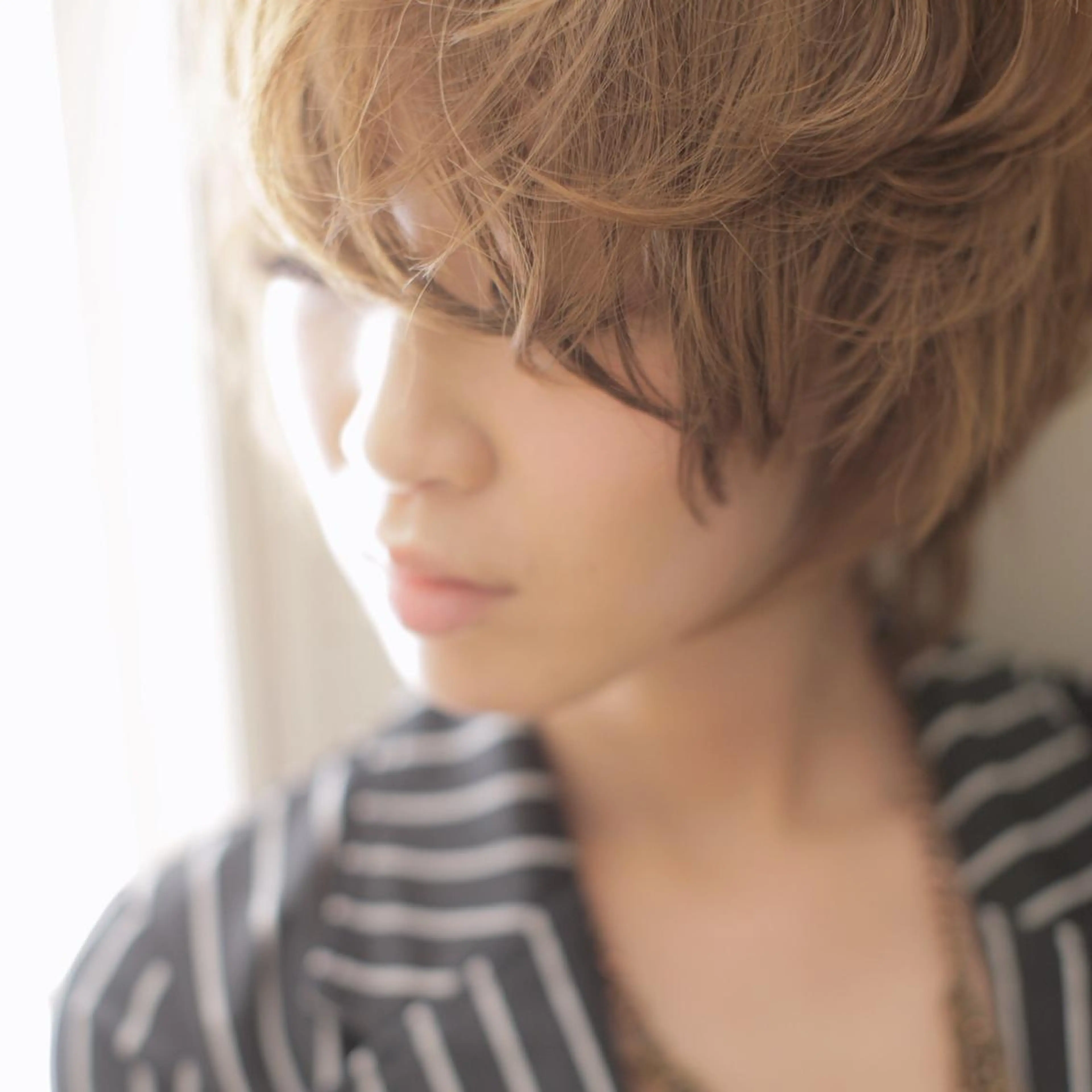 ショート カラー パーマ ヘアアレンジ ブリーチ デザインカット トリートメント 心斎橋 女性 スタイリスト  大阪のヘアスタイル