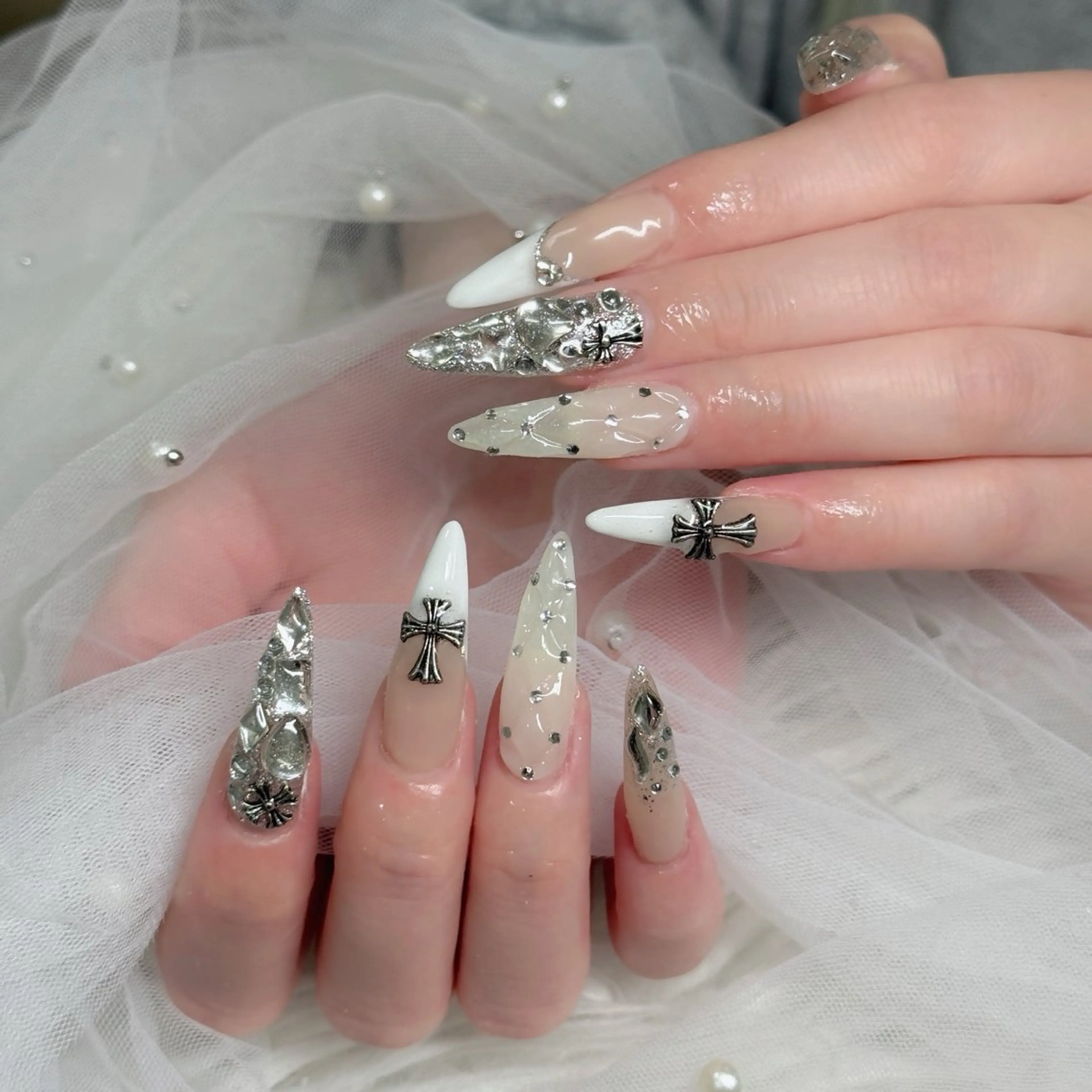 ネイル フットネイル フレンチネイル グラデーション 韓国ネイル ロングネイル ハンドネイル Hani Nail Salonのネイルデザイン