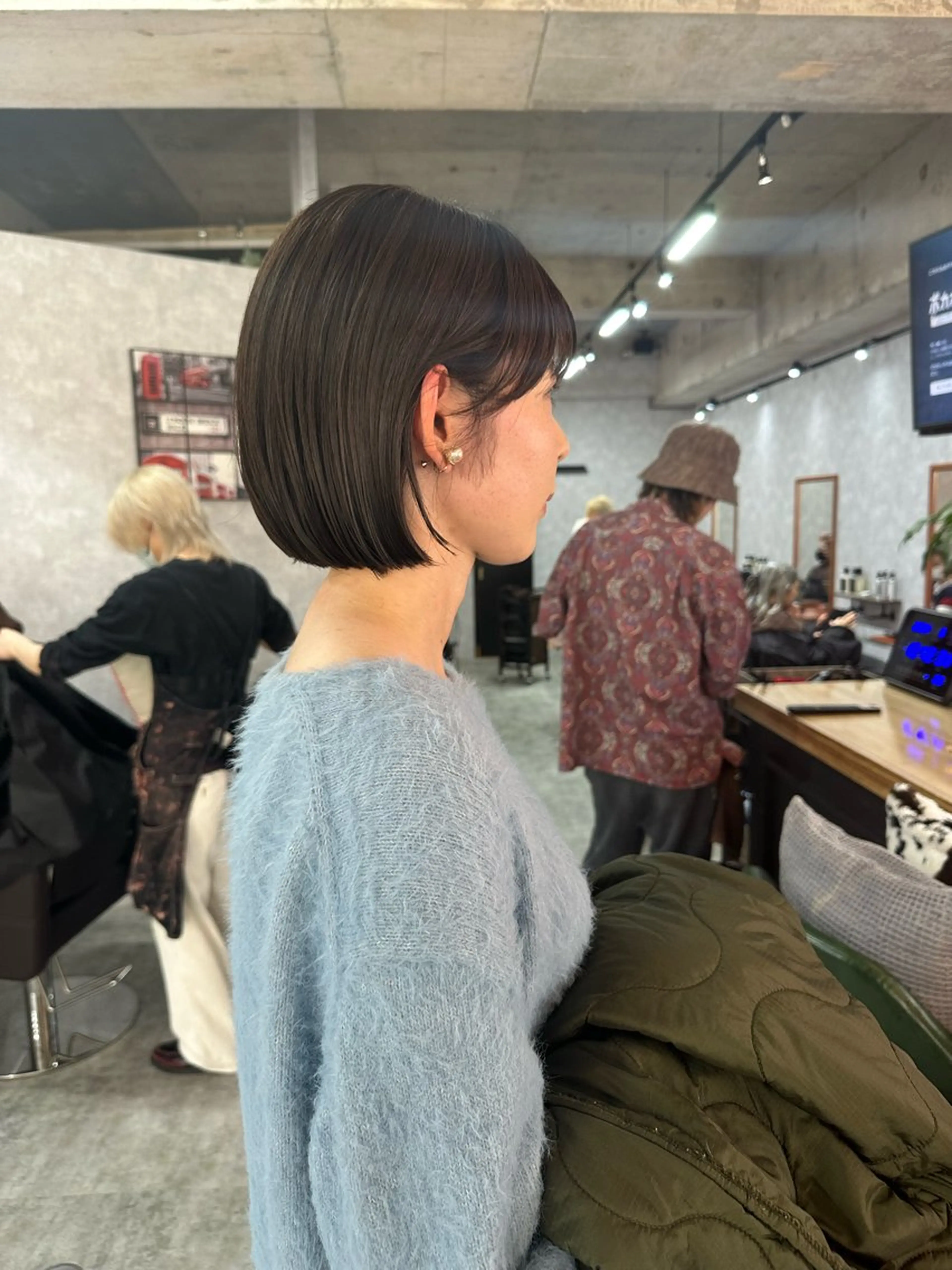 ショート 切りっぱなしボブ ショートボブ ハンサムショート 丸みショート ボブ モテ髪/ボブ/ショー ト/アダチフウトのヘアスタイル