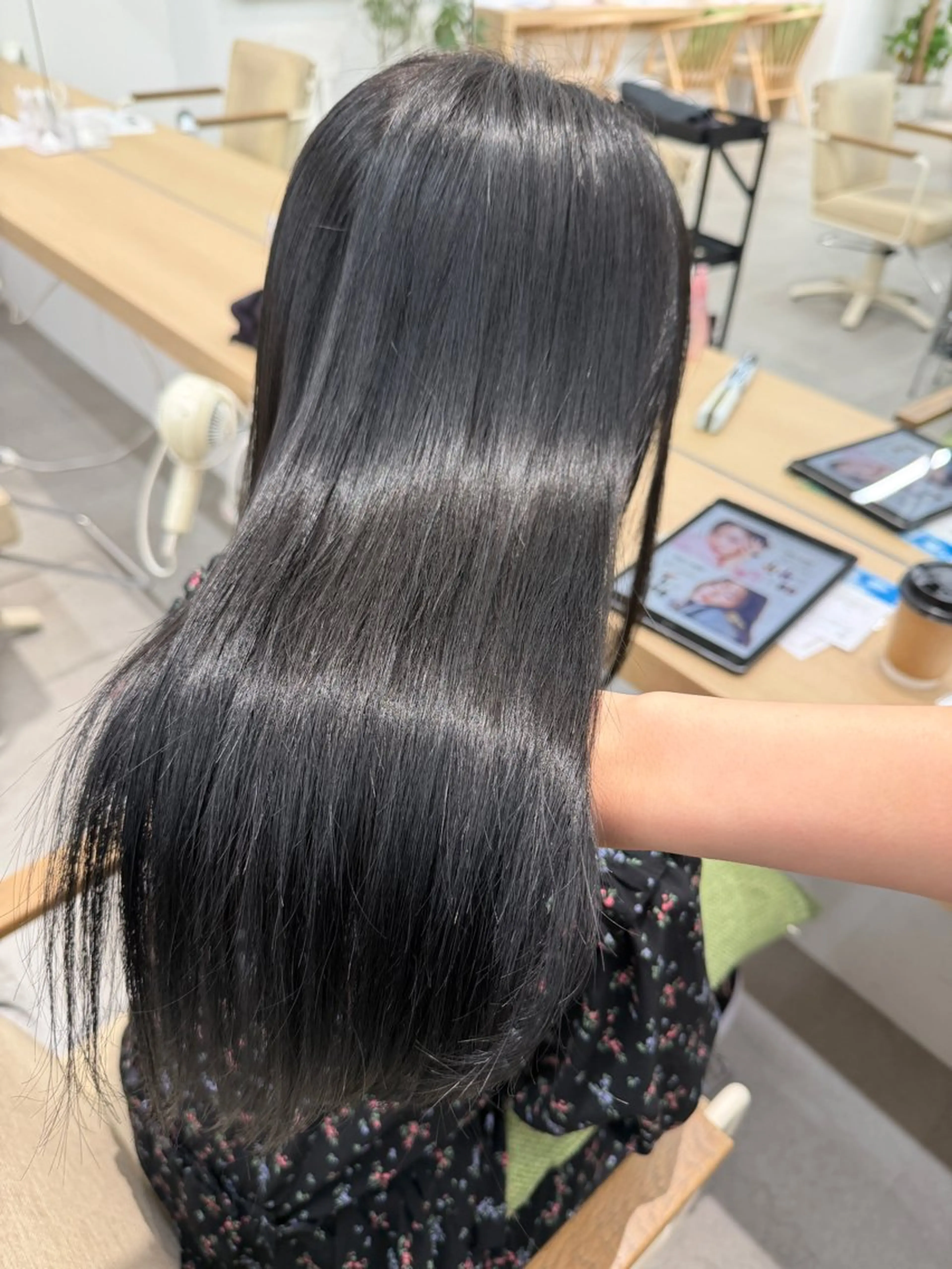 【平日限定】韓国/レイヤー/似合わせカット➕ブリーチなし艶カラーの写真