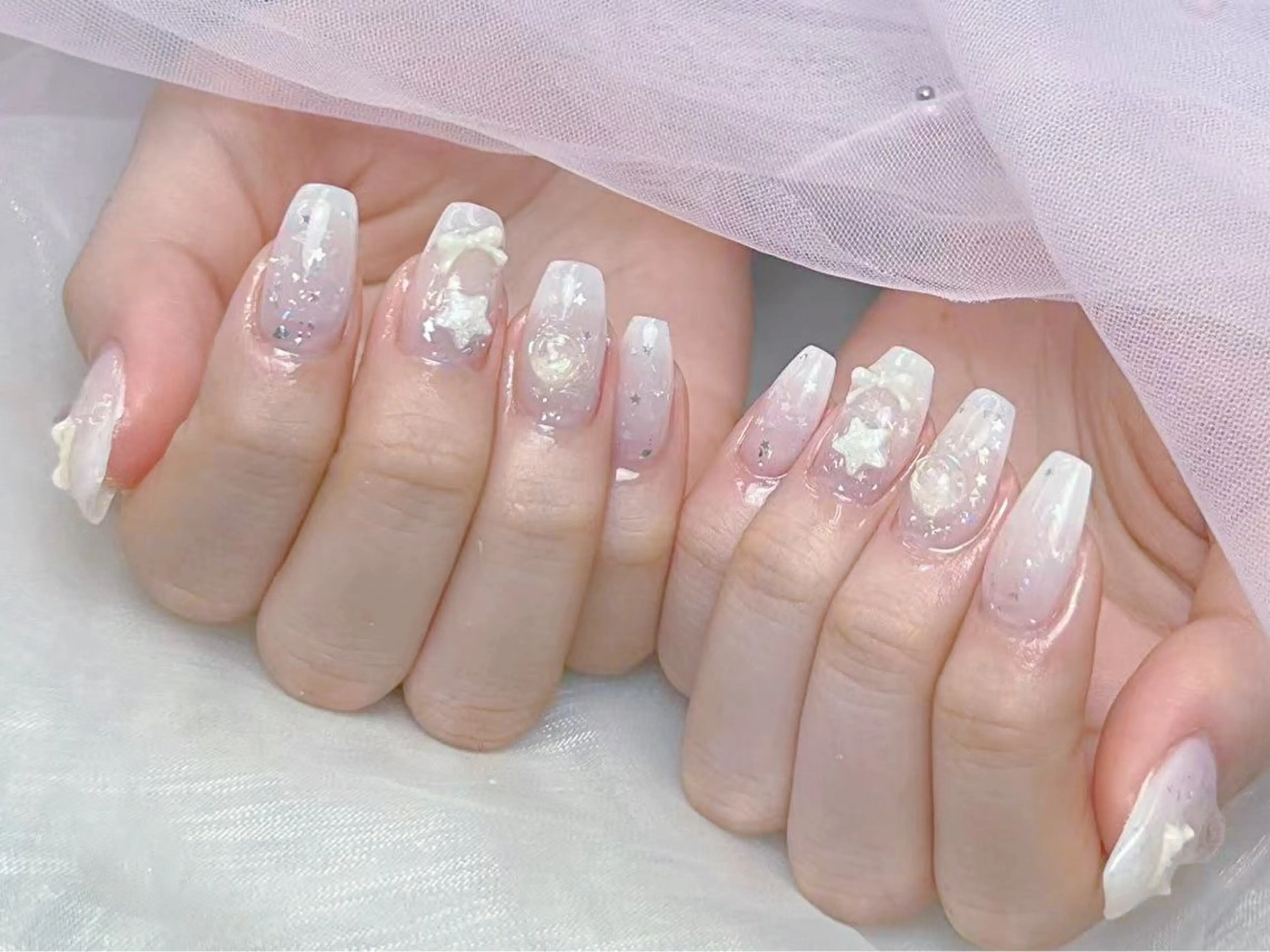 メンズ ネイル メンズ韓国風 アートネイル フレンチネイル ジェルネイル キラキラネイル ハンドネイル Bloom スカルプ専門店のネイルデザイン