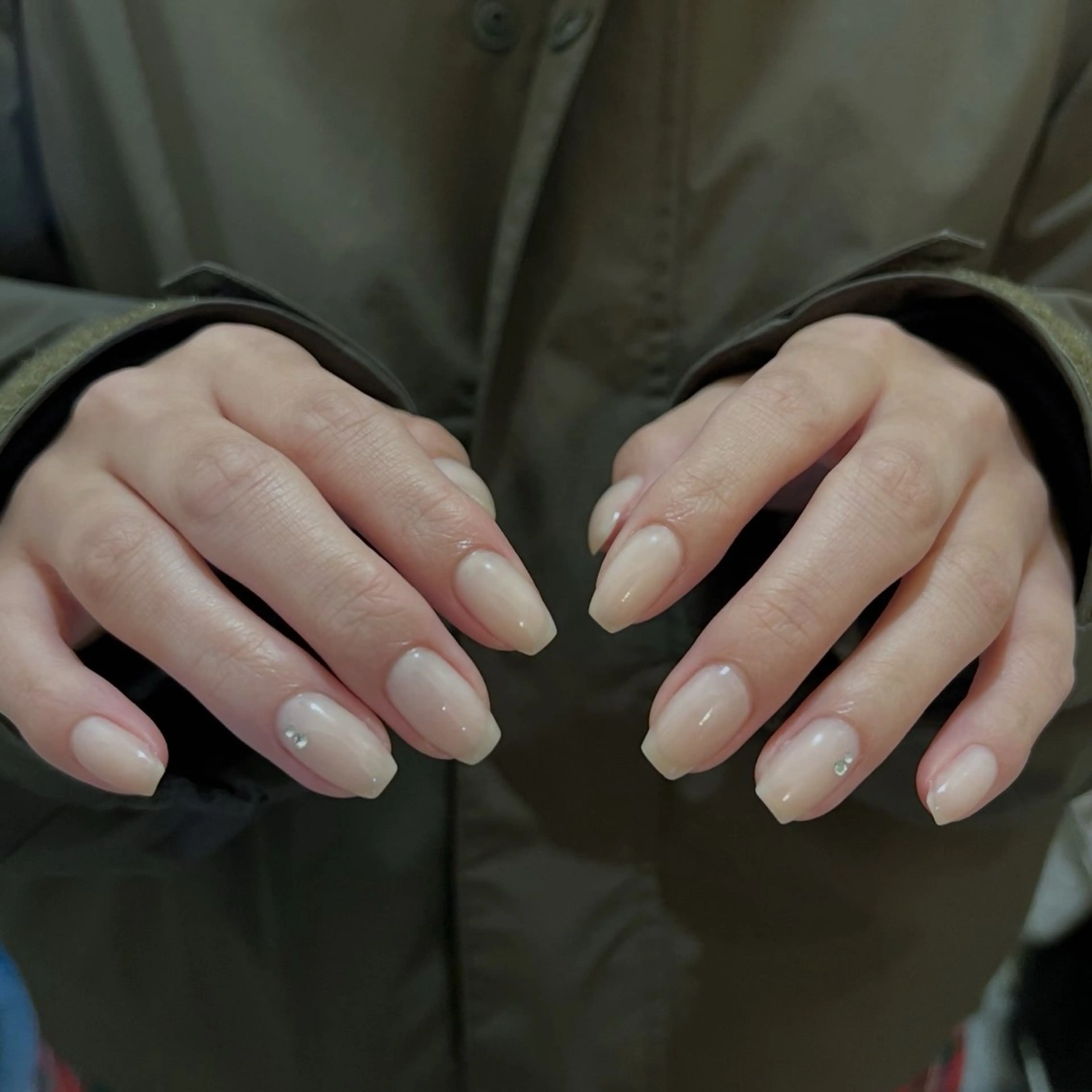 ネイル ストーンネイル ハンドネイル urun eriのネイルデザイン