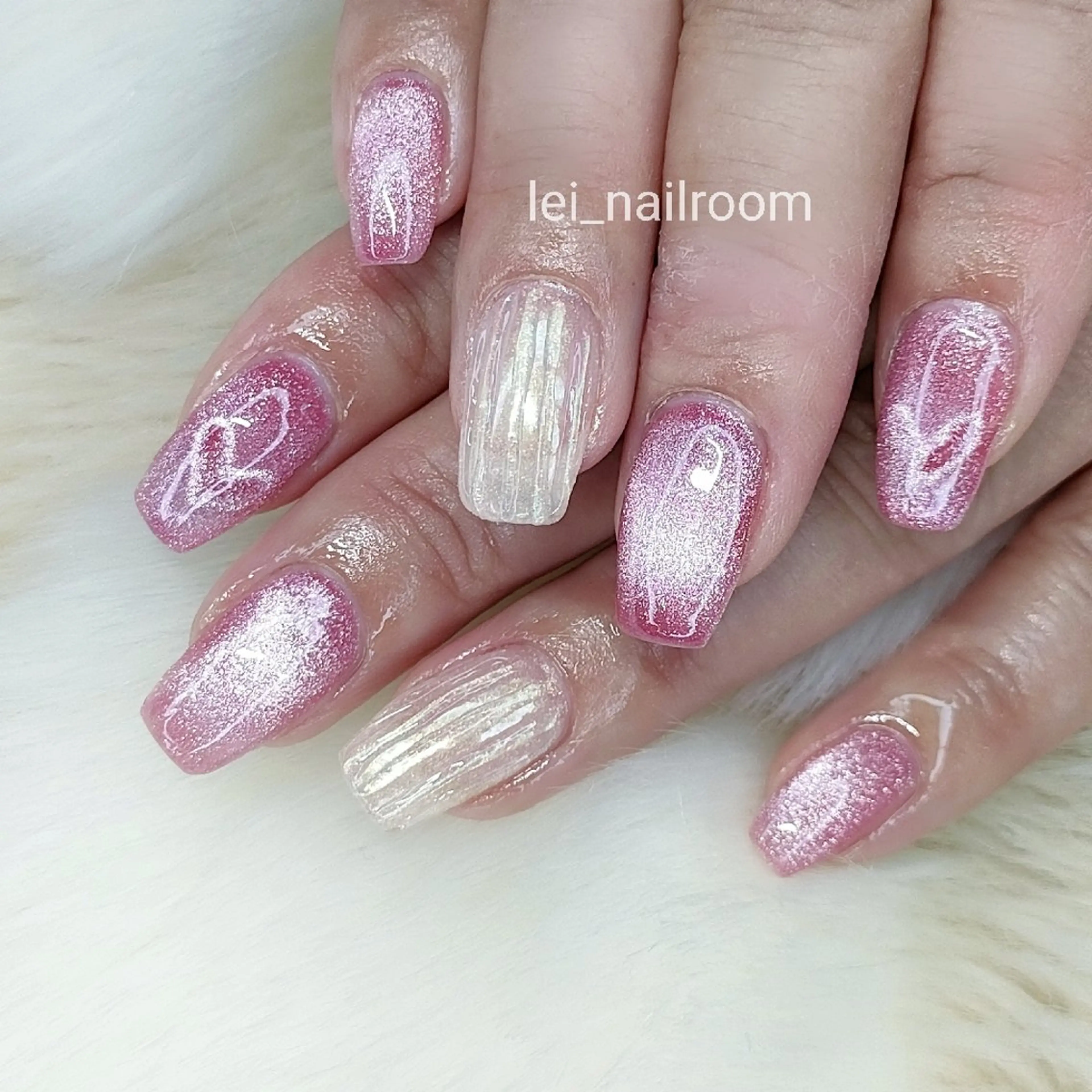 ネイル ハート マグネットネイル lei🌼 nailroomのネイルデザイン