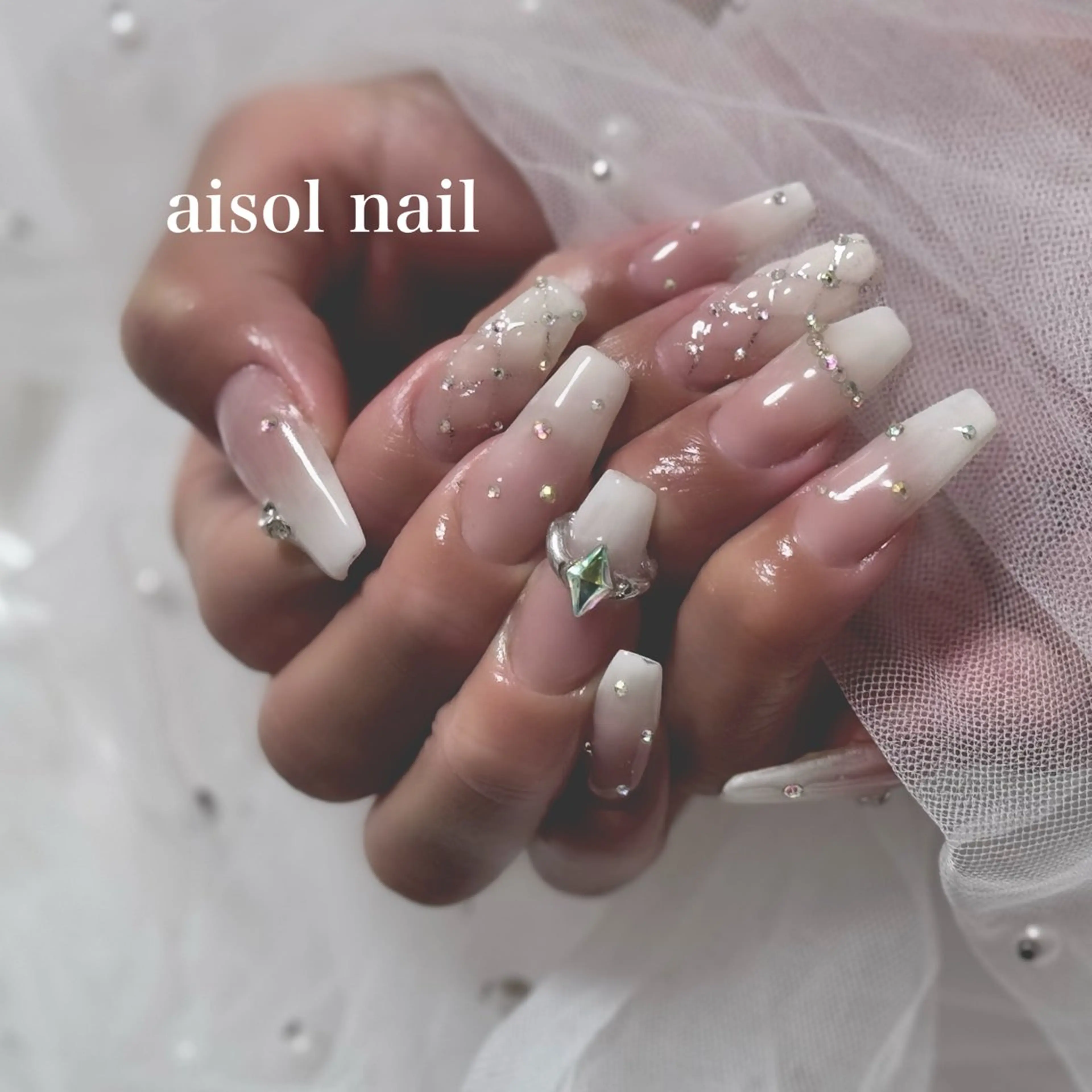 ネイル Aisol nail salonのネイルデザイン