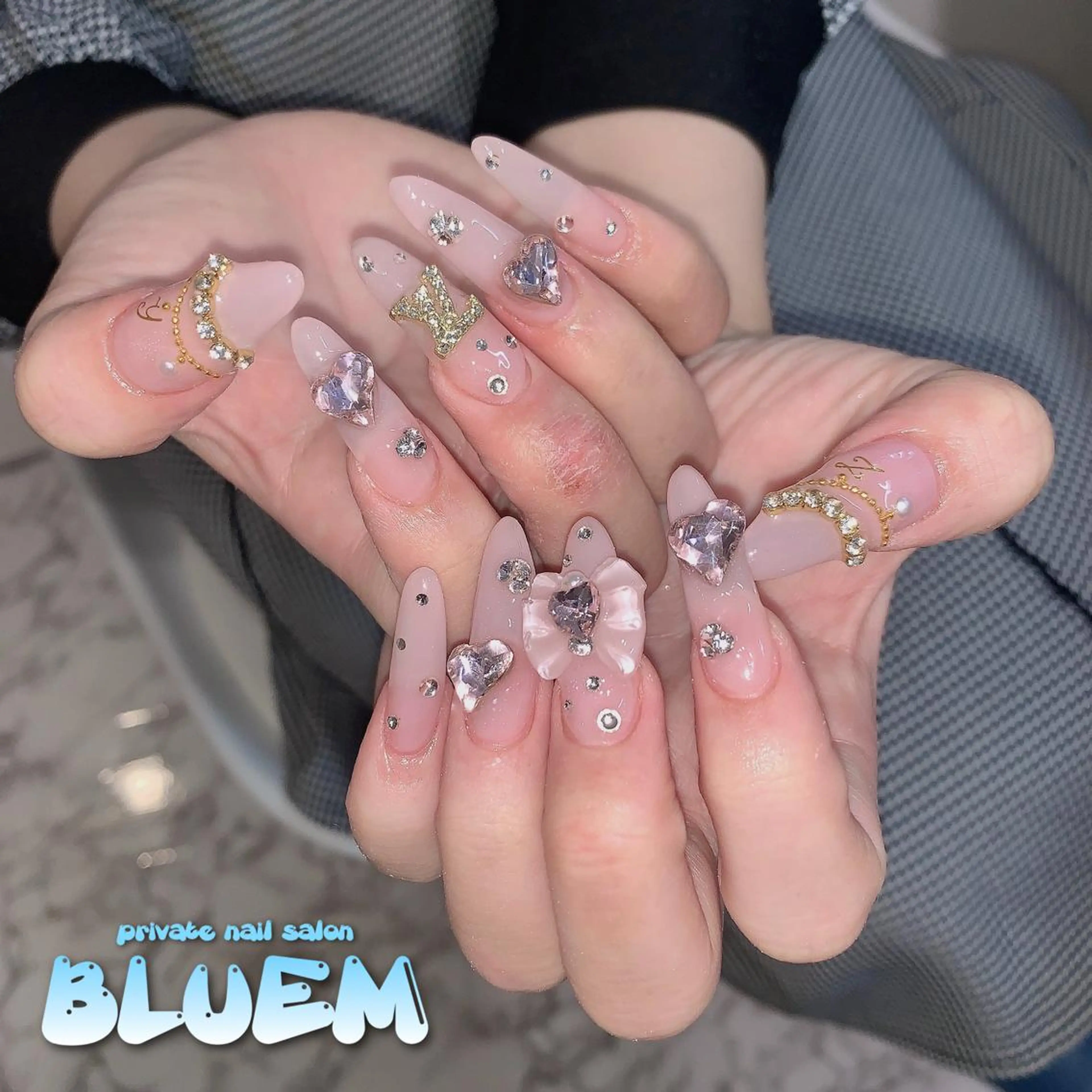 ネイル ハンドネイル BLUEM なな🐶のネイルデザイン