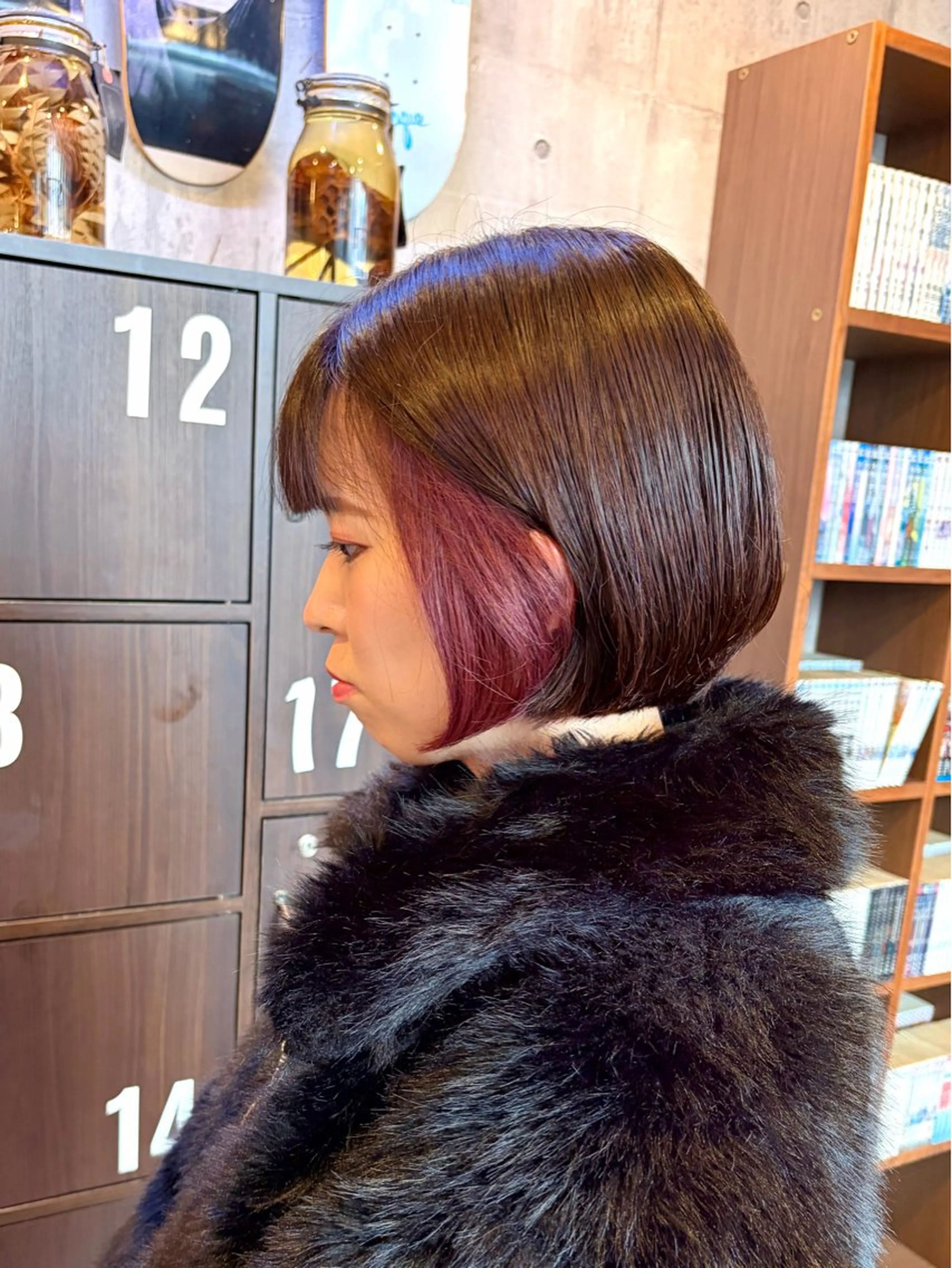 ショート カラー ピンクカラー バイオレットカラー カット ヘアカラー トリートメント 竹内 春奈のヘアスタイル