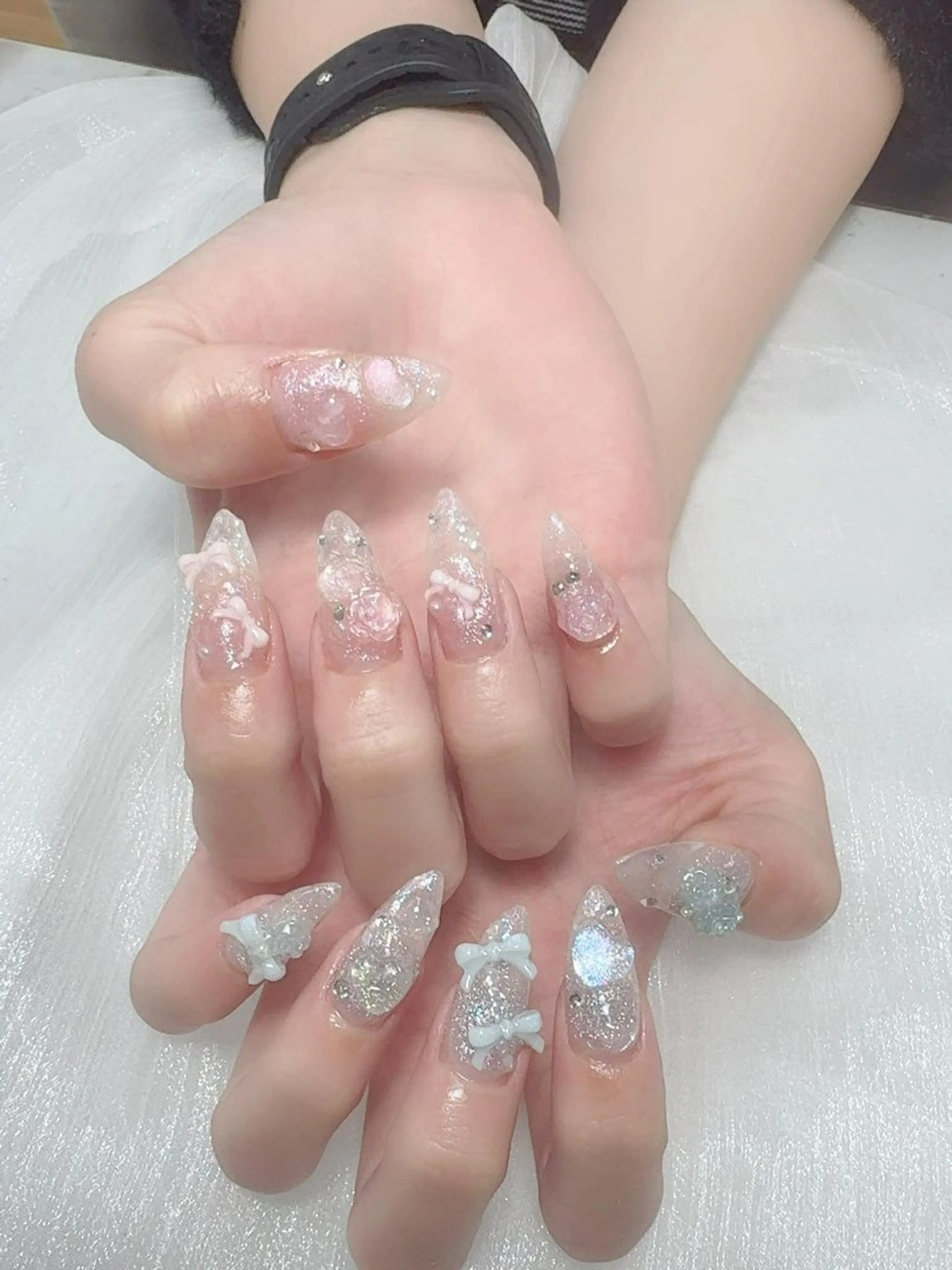 ネイル フレンチネイル グラデーション 韓国ネイル マグネットネイル ミラーネイル ハンドネイル Squen Nail 【持ち込みOK】のネイルデザイン