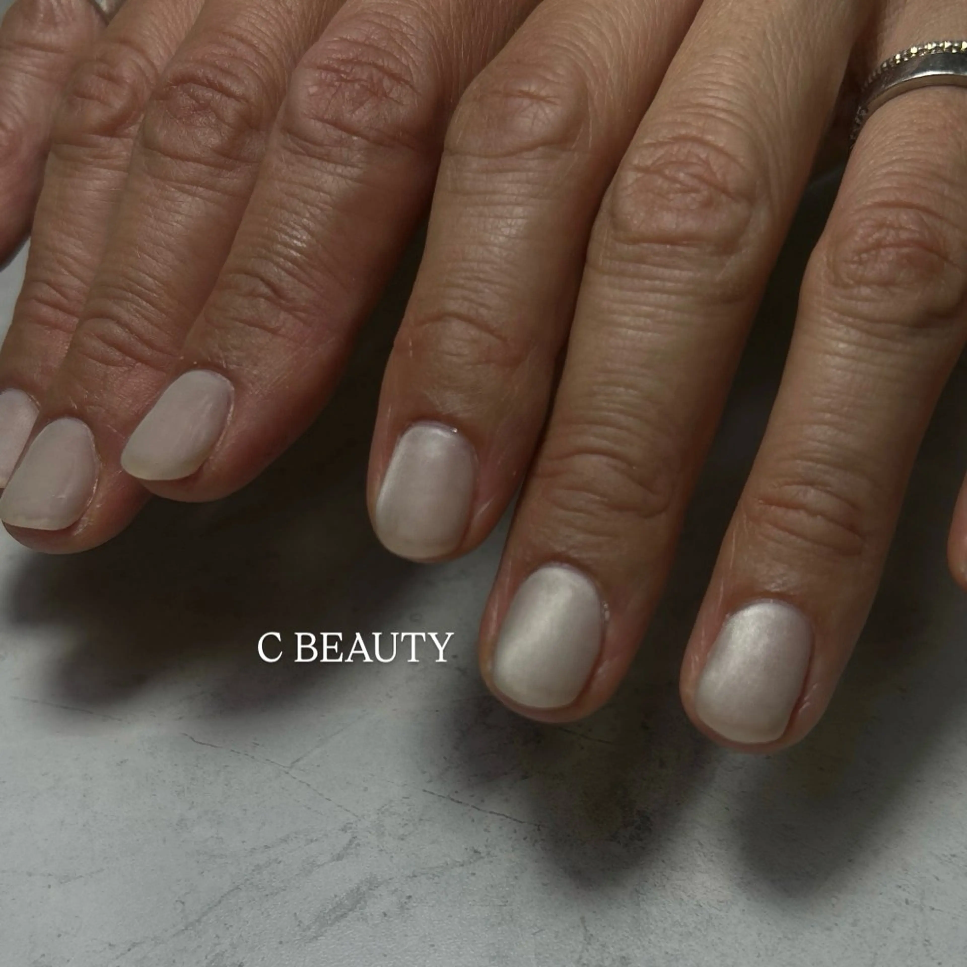 ネイル マグネットネイル マットネイル C BEAUTY／ KAEDEのネイルデザイン