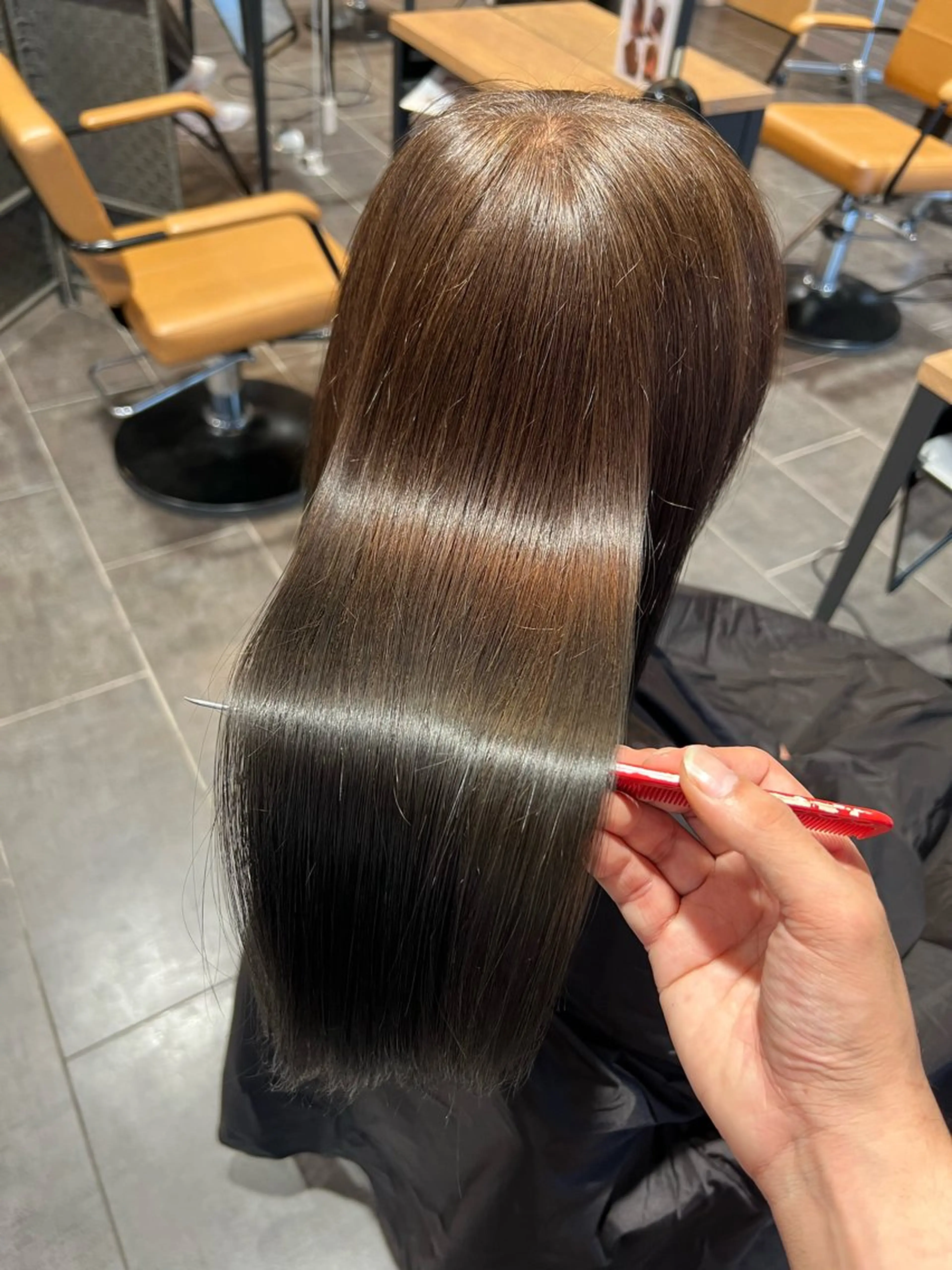 ロング 谷口 莉々葵のヘアスタイル