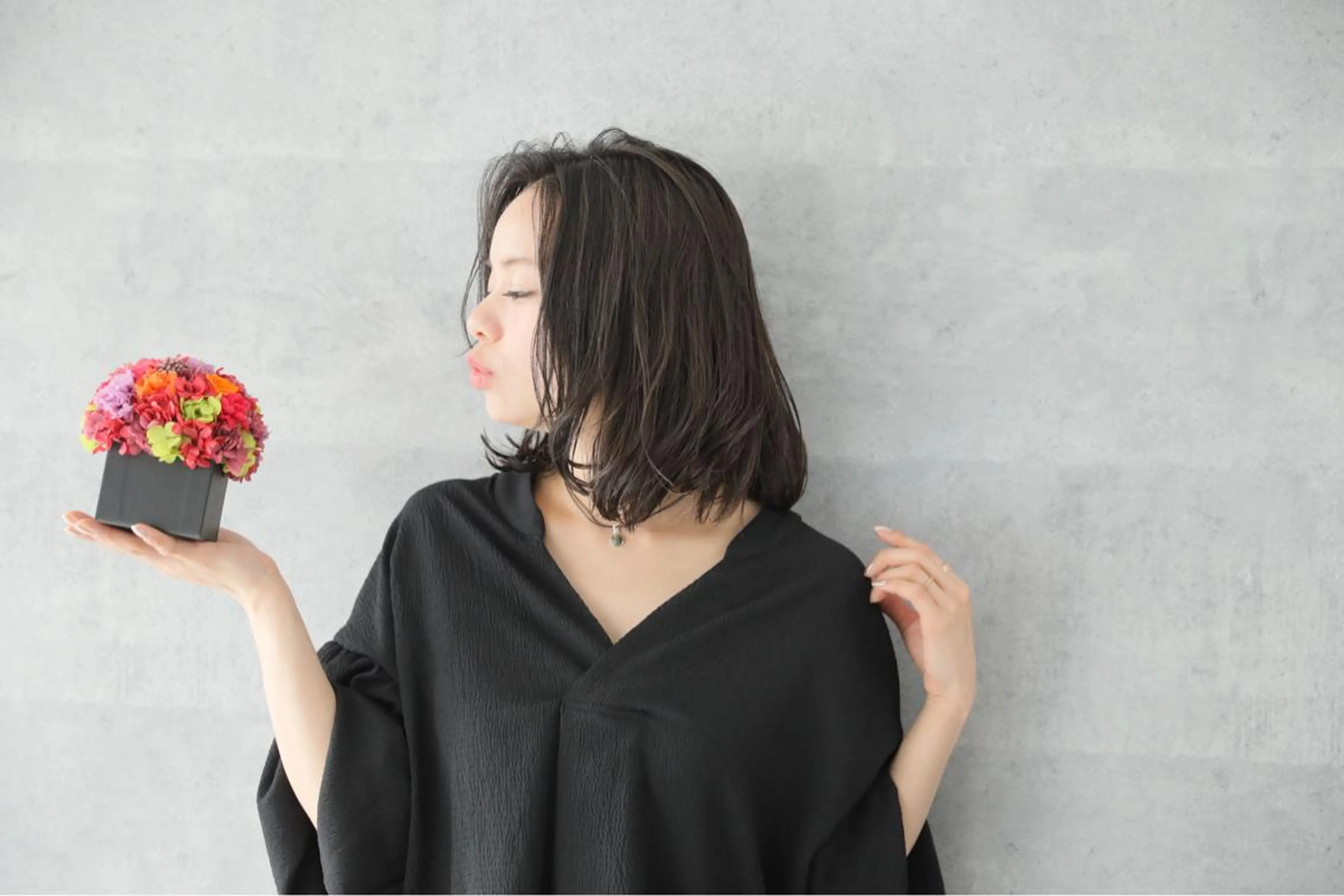 ミディアム 🎗️comoda 神戸三宮 髪質改善のヘアスタイル