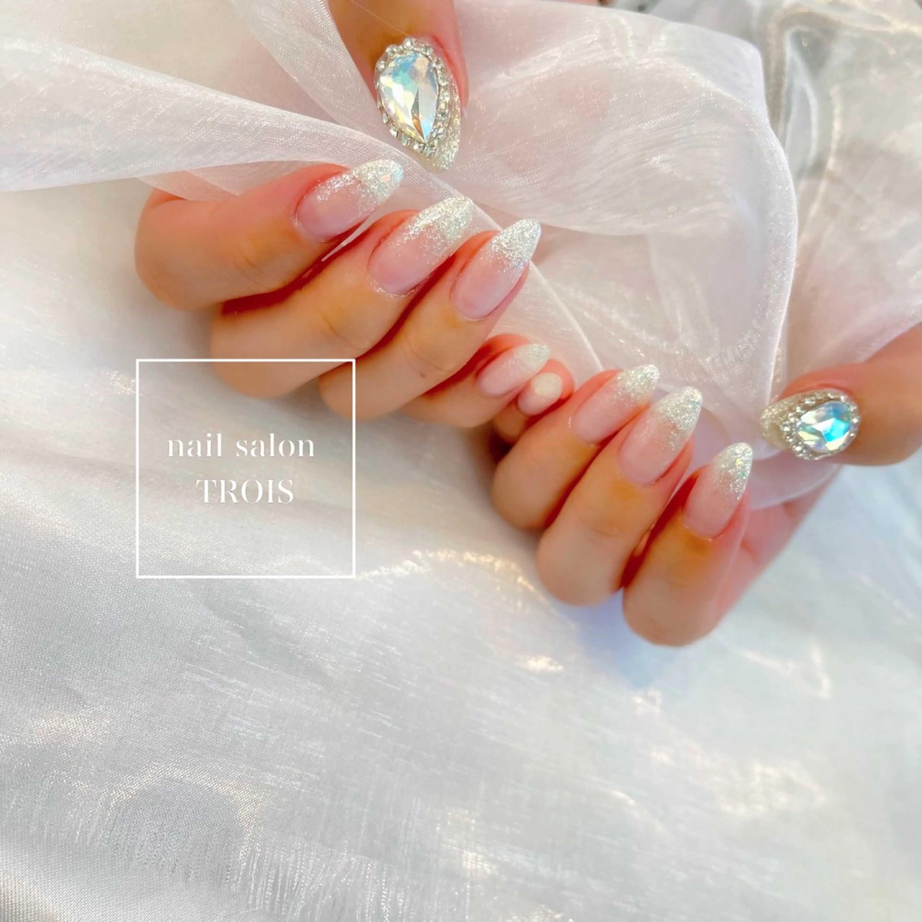 ネイル 韓国ネイル Nail &eye TROISのネイルデザイン