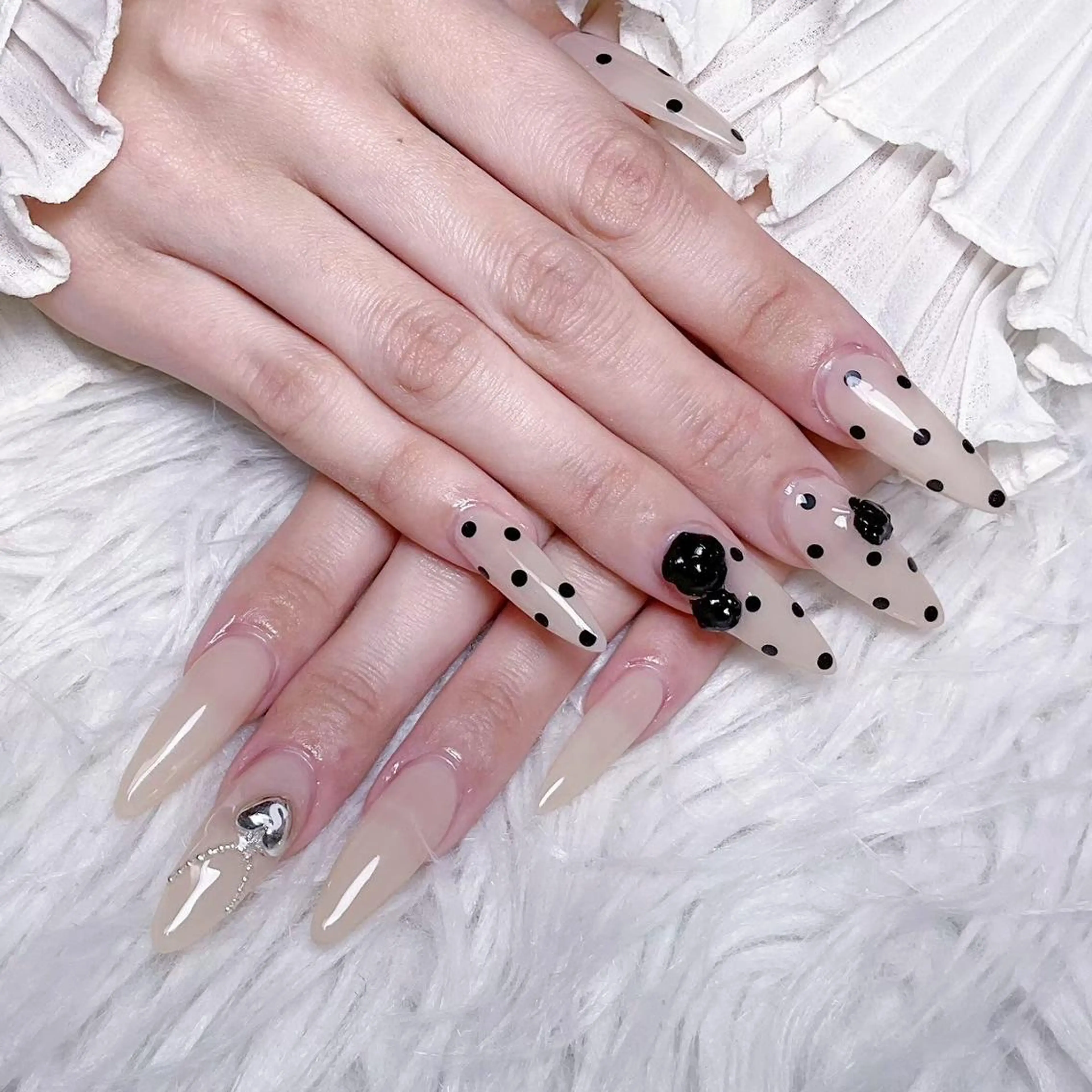 ネイル ハンドネイル 🩵Yun nail Salon 🩵のネイルデザイン