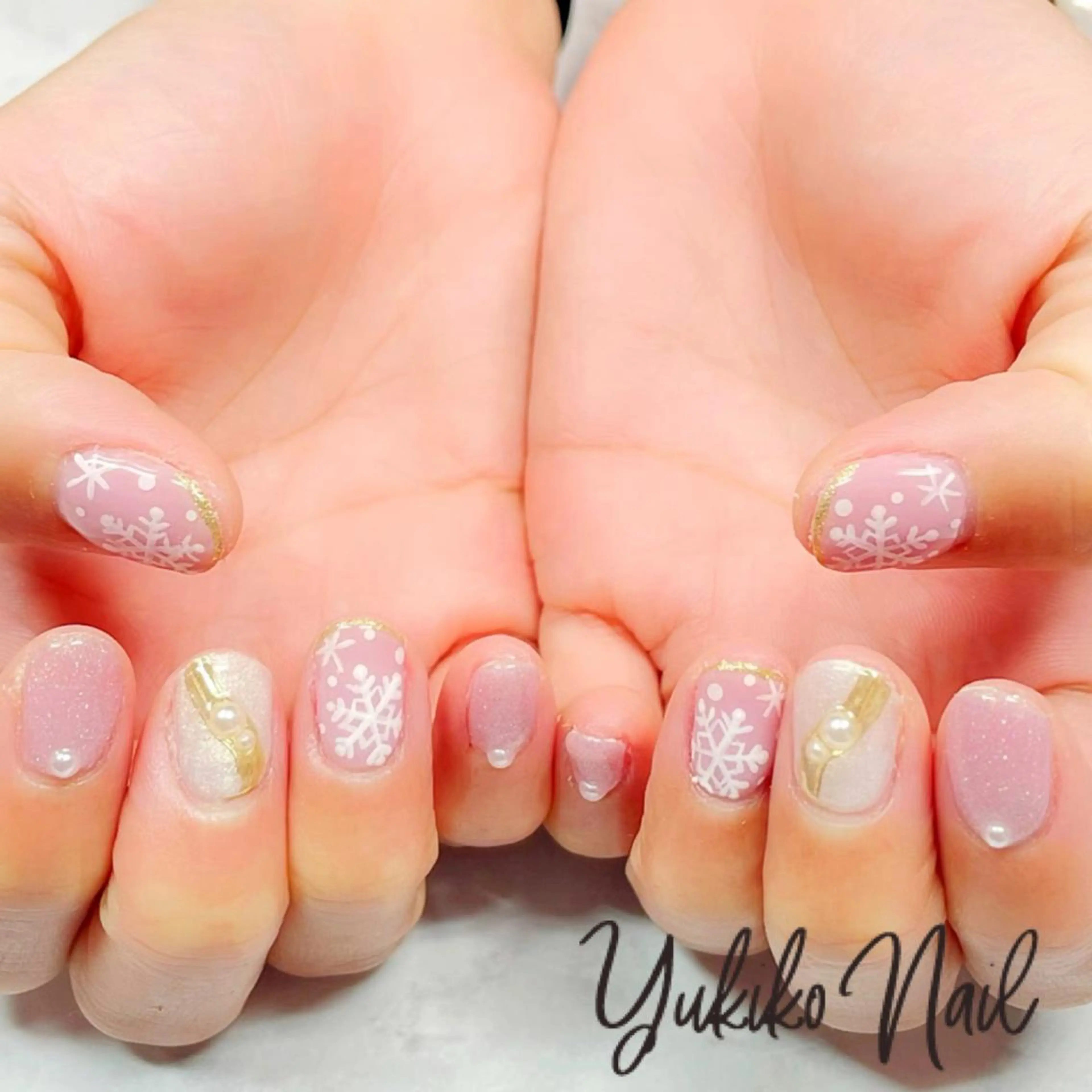 ネイル ピンク 冬ネイル ハンドネイル ユキコ ネイルのネイルデザイン