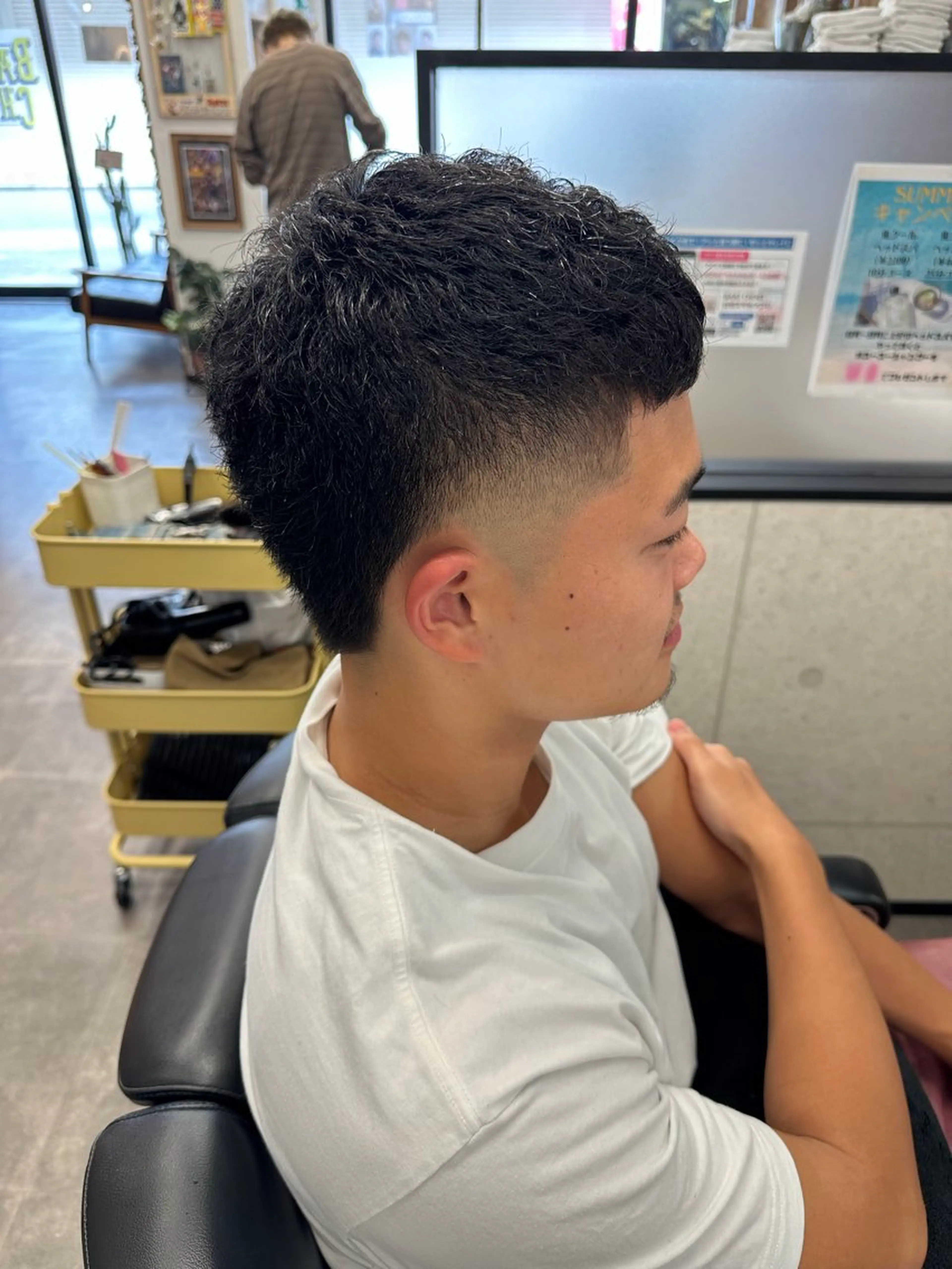 ショート メンズ フェードカット マレットヘア 鈴木 一也のヘアスタイル