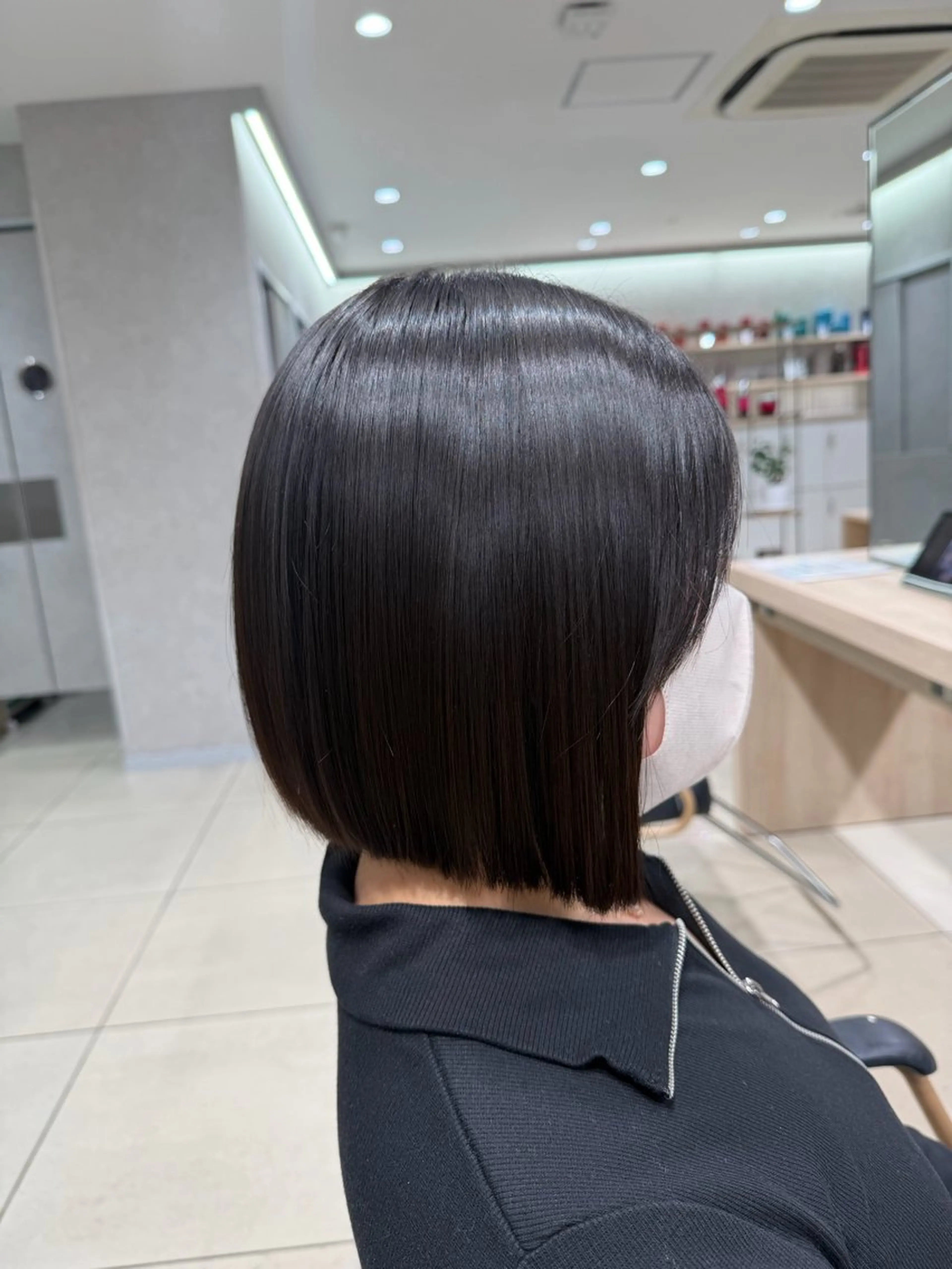 ショート カラー パーマ ボブ 似合わせカット ショートヘア 縮毛矯正 カット ヘアカラー トリートメント 巖本 真希のヘアスタイル