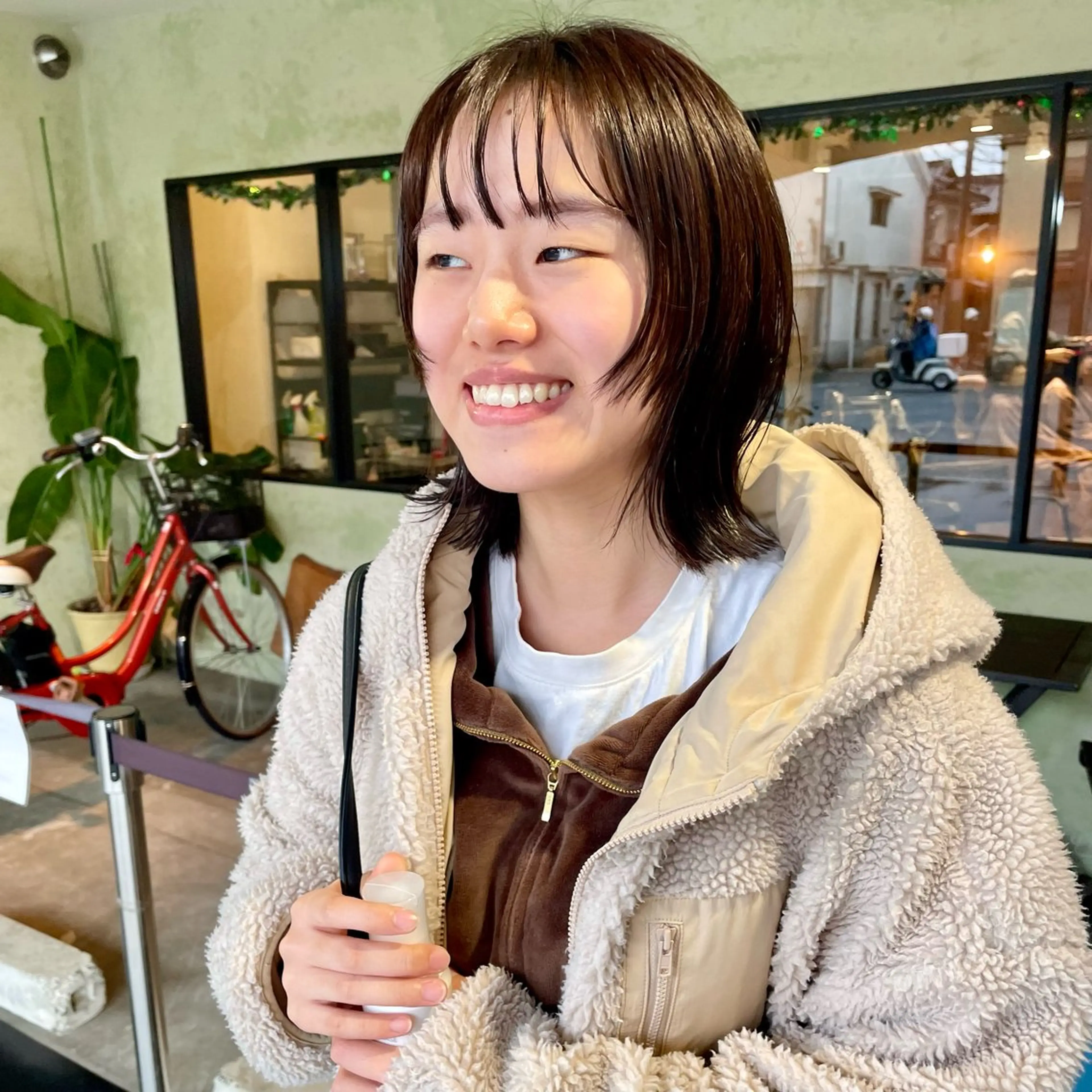 ミディアム ROCAReTA FOR HAIR 千本丸太町店所属・なかがきはな/ボブ/ レイヤー/パーマのヘアスタイル