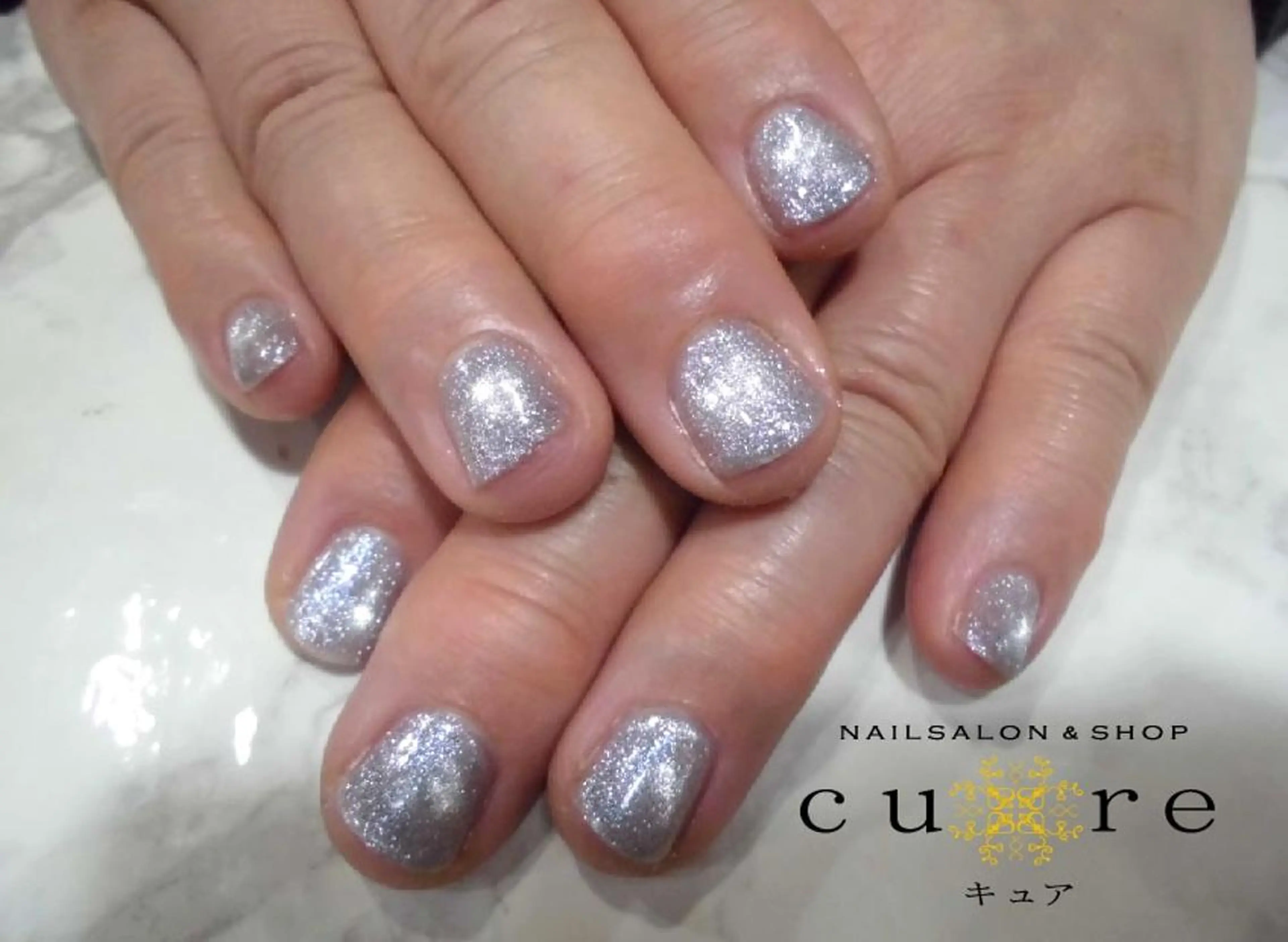 ネイル マグネットネイル ワンカラーネイル ハンドネイル ネイルサロン Cureのネイルデザイン