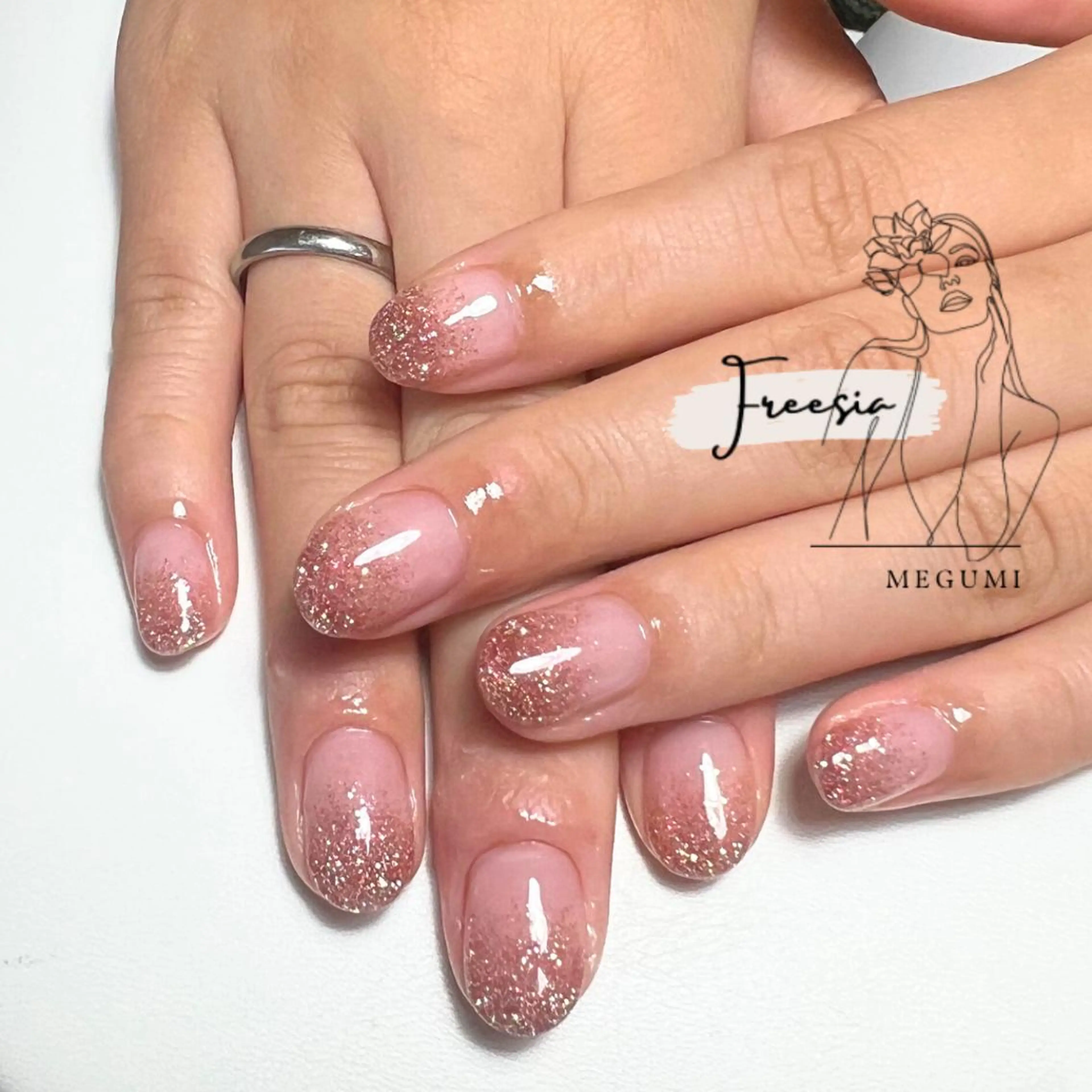 ネイル フラッシュネイル ラメ(グリッター) ラメグラデーション 夏ネイル ハンドネイル ハンドケア New open✨ 井土ヶ谷店 Meguのネイルデザイン