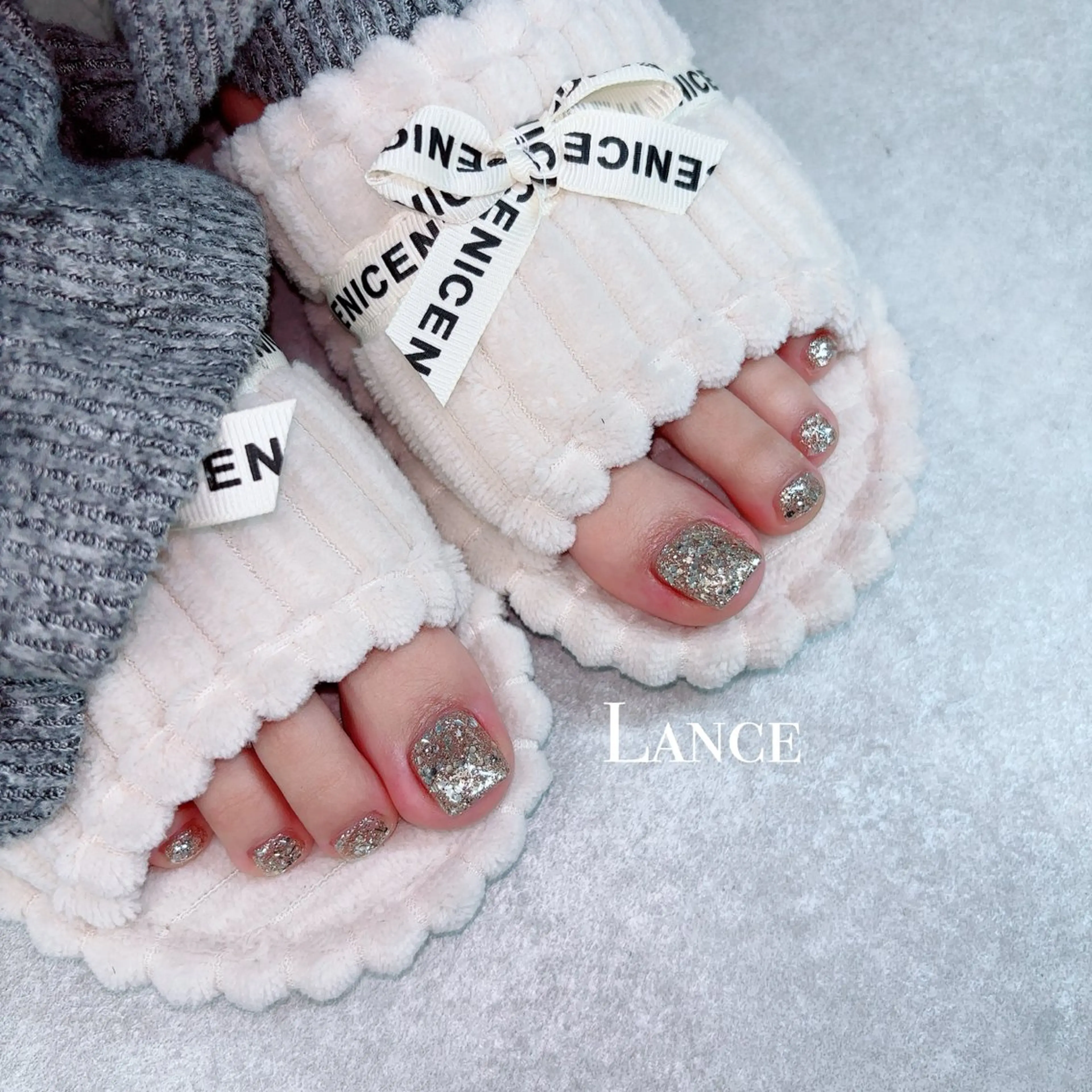 ネイル オーロラネイル フットネイル 氷ネイル・うるうるネイル キラキラネイル 韓国ネイル フットネイル Lance nailのネイルデザイン