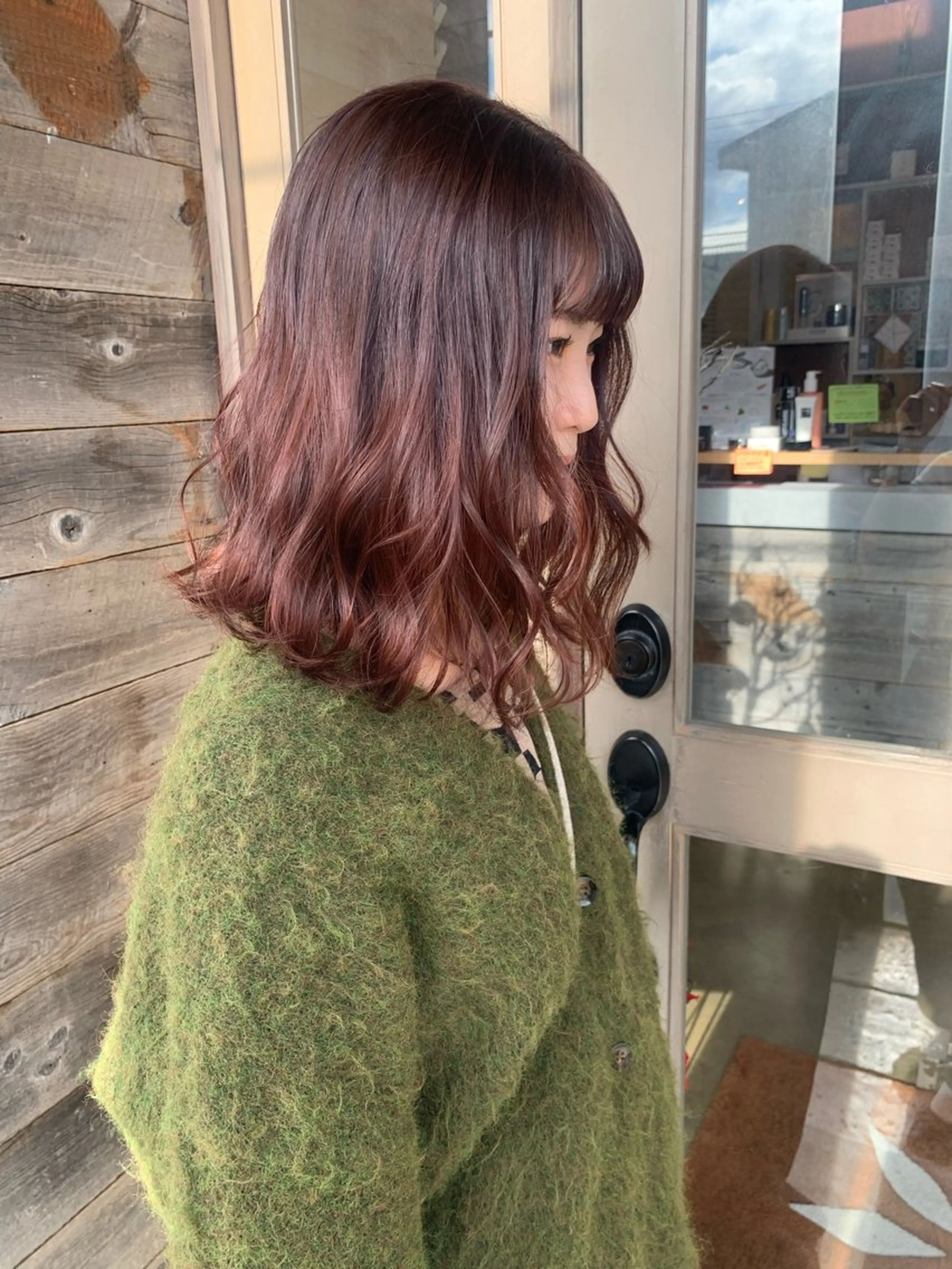 ミディアム カラー ブリーチ ブリーチなしカラー オレンジ カワサキ マホのヘアスタイル