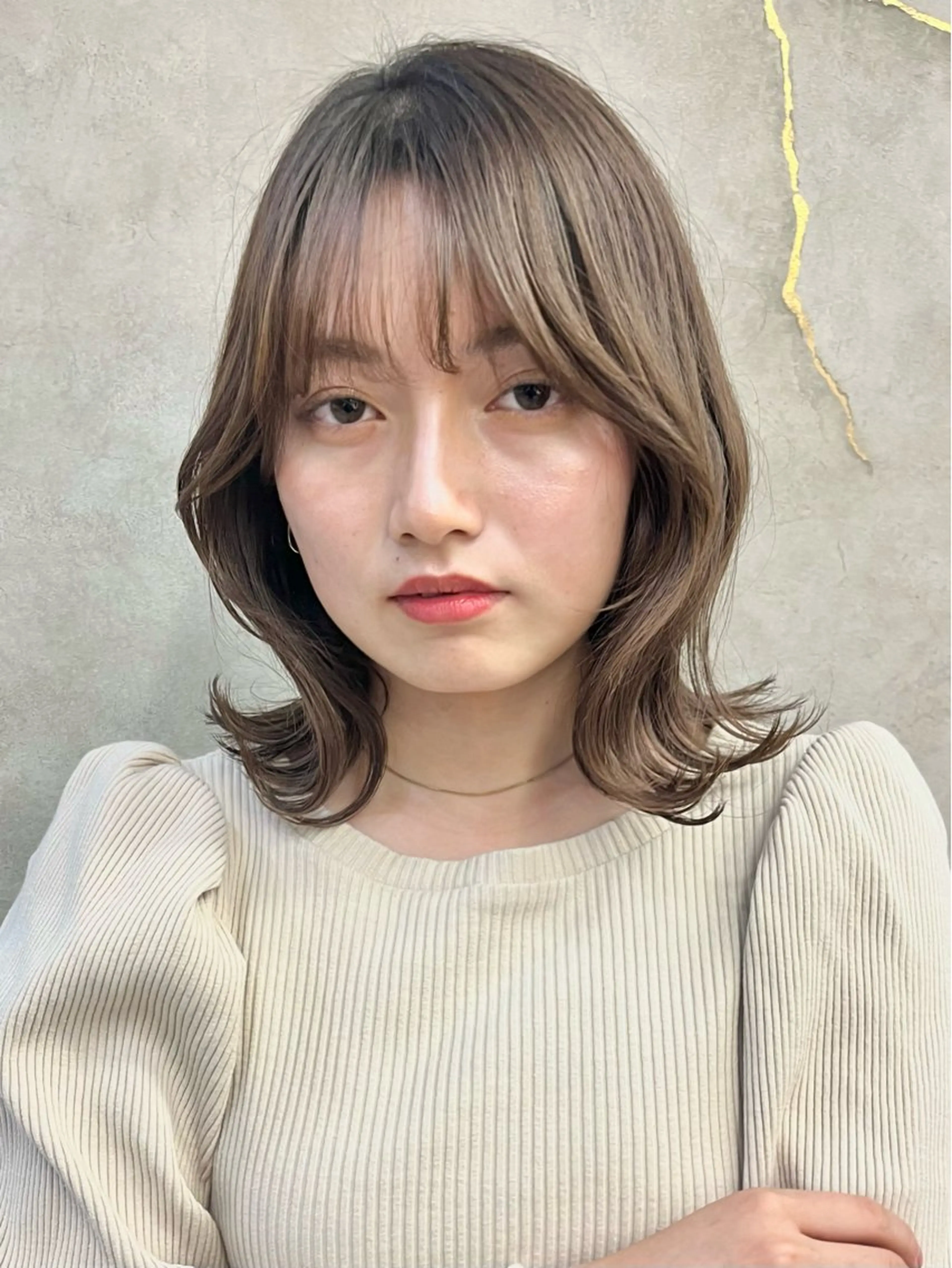 ミディアム カラー パーマ ヘアアレンジ ブリーチ ケアブリーチ 透明感カラー ダブルカラー ハイライトカラー カット トリートメント ヘアセット ボブ|韓国|美髪矯正 |amika🌙のヘアスタイル