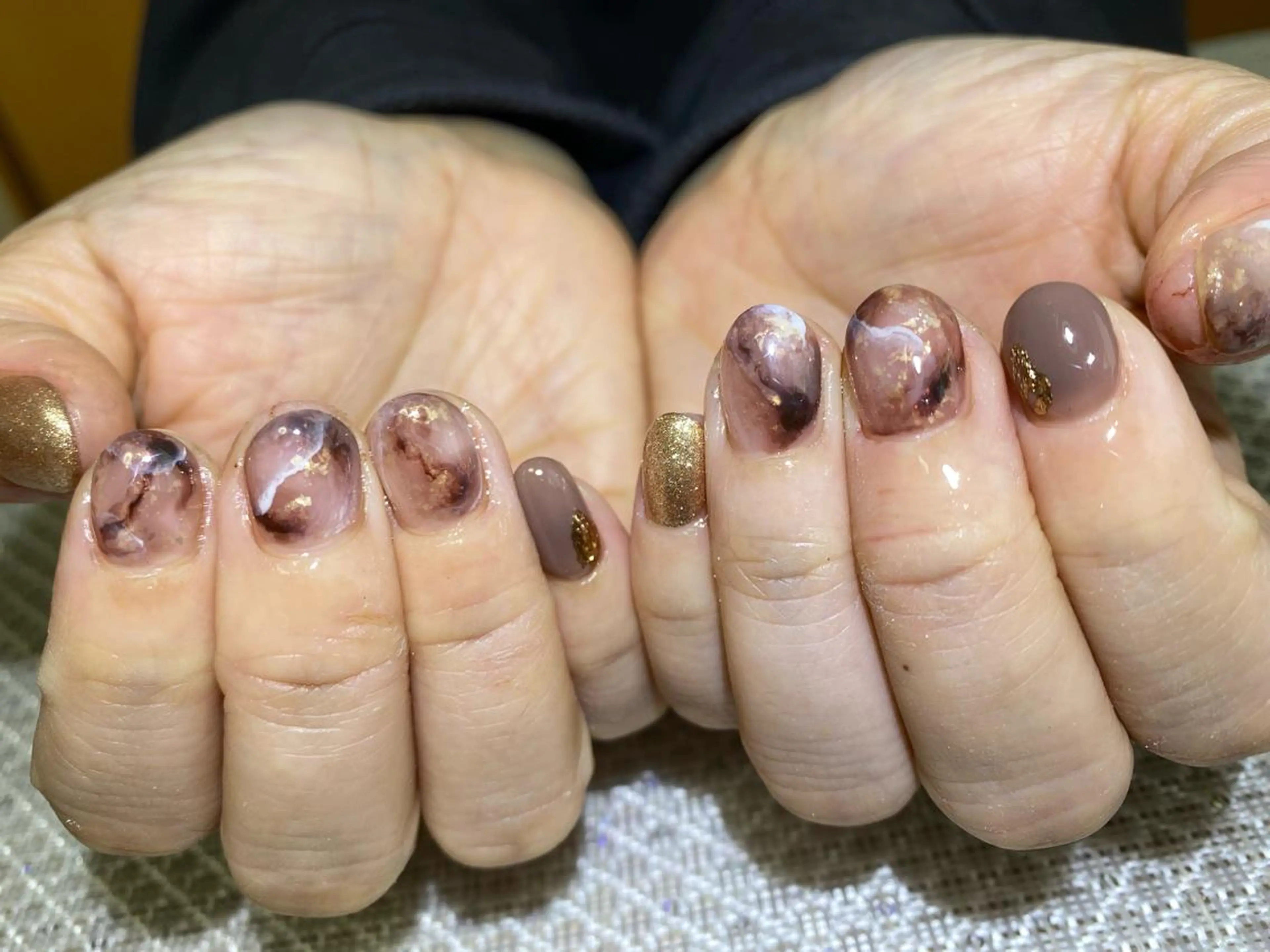 ネイル ブラウン ゴールド ニュアンスネイル ショートネイル Esthetic Will所属・will 有希のネイルデザイン