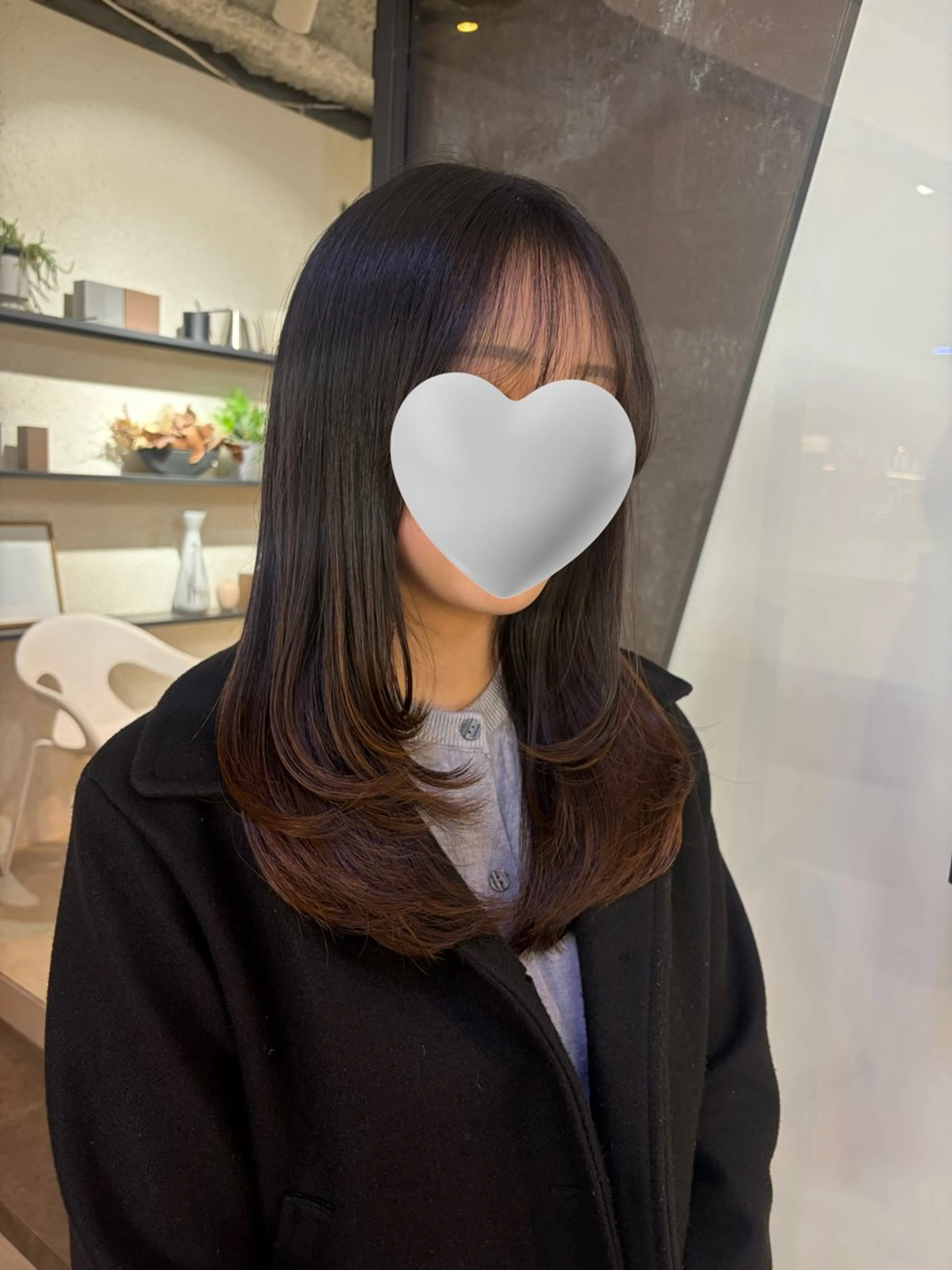 セミロング レイヤーカット にかいどうさよ /札幌美容師のヘアスタイル